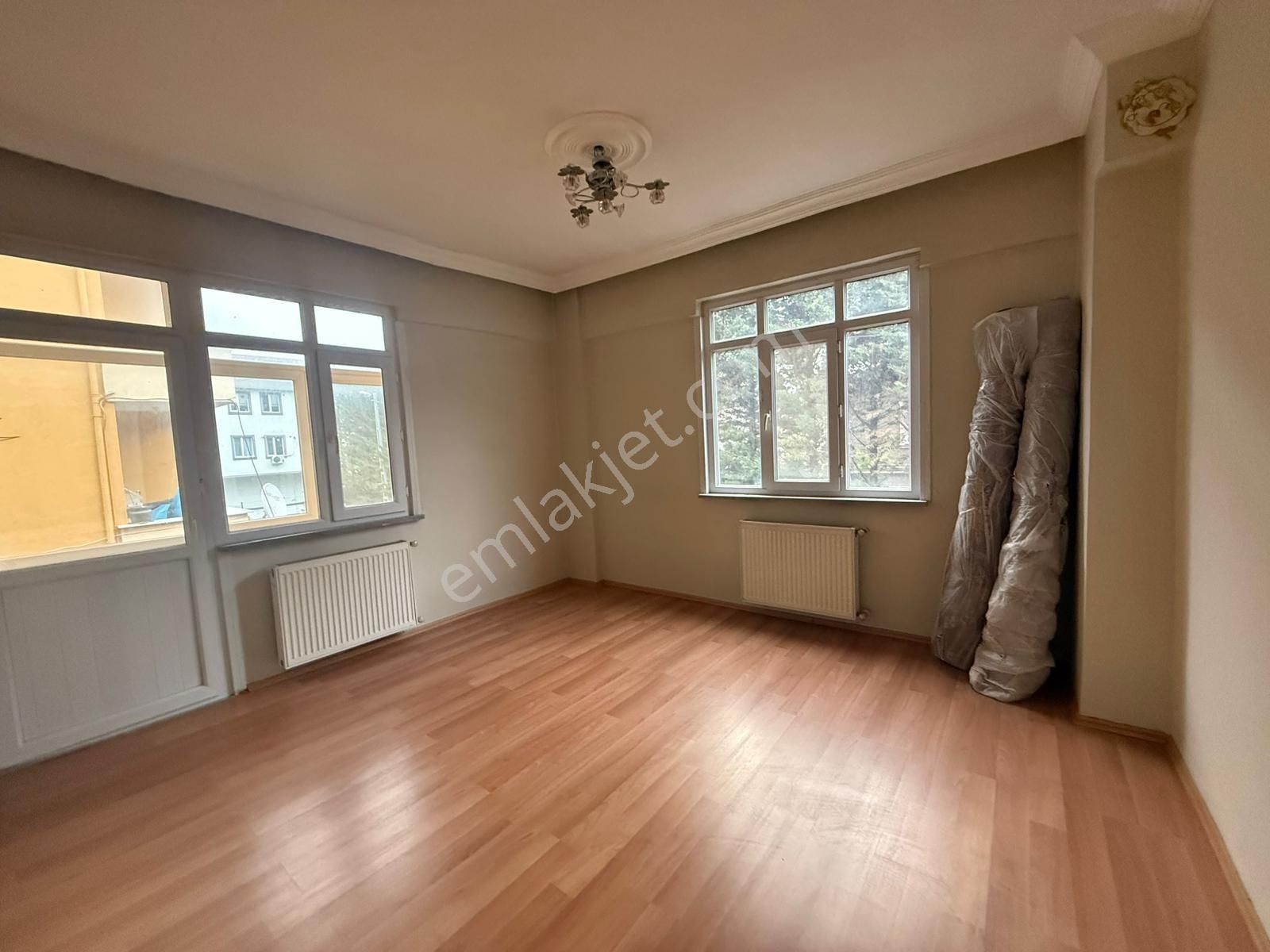 Seeworld 3+1 126m2 Çift Balkonlu Metro Yakınında Kiralık - Görsel 4