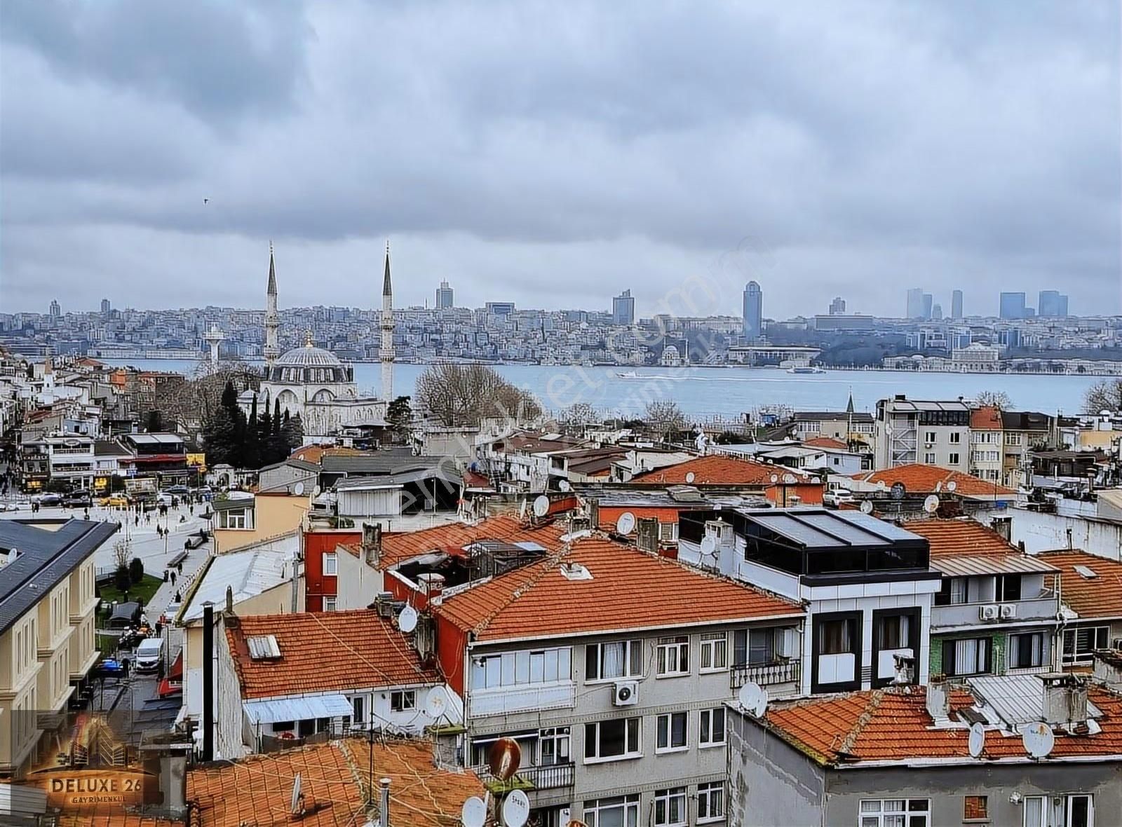 Deluxe 26 ' Dan Tam Merkezde Deniz Manzaralı Teraslı 3+2 Dublex