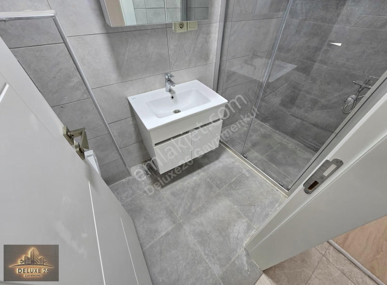 Tam Merkezde Sıfır Binada Asansörlü Kaçmaz Fırsatt Daireler - Görsel 13