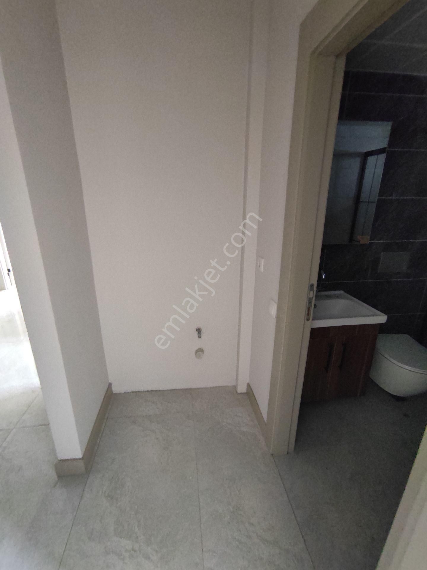Karapürçek Merkezde 3+1 Ön Cephe Sıfır Ebeveyn Banyolu - Görsel 31