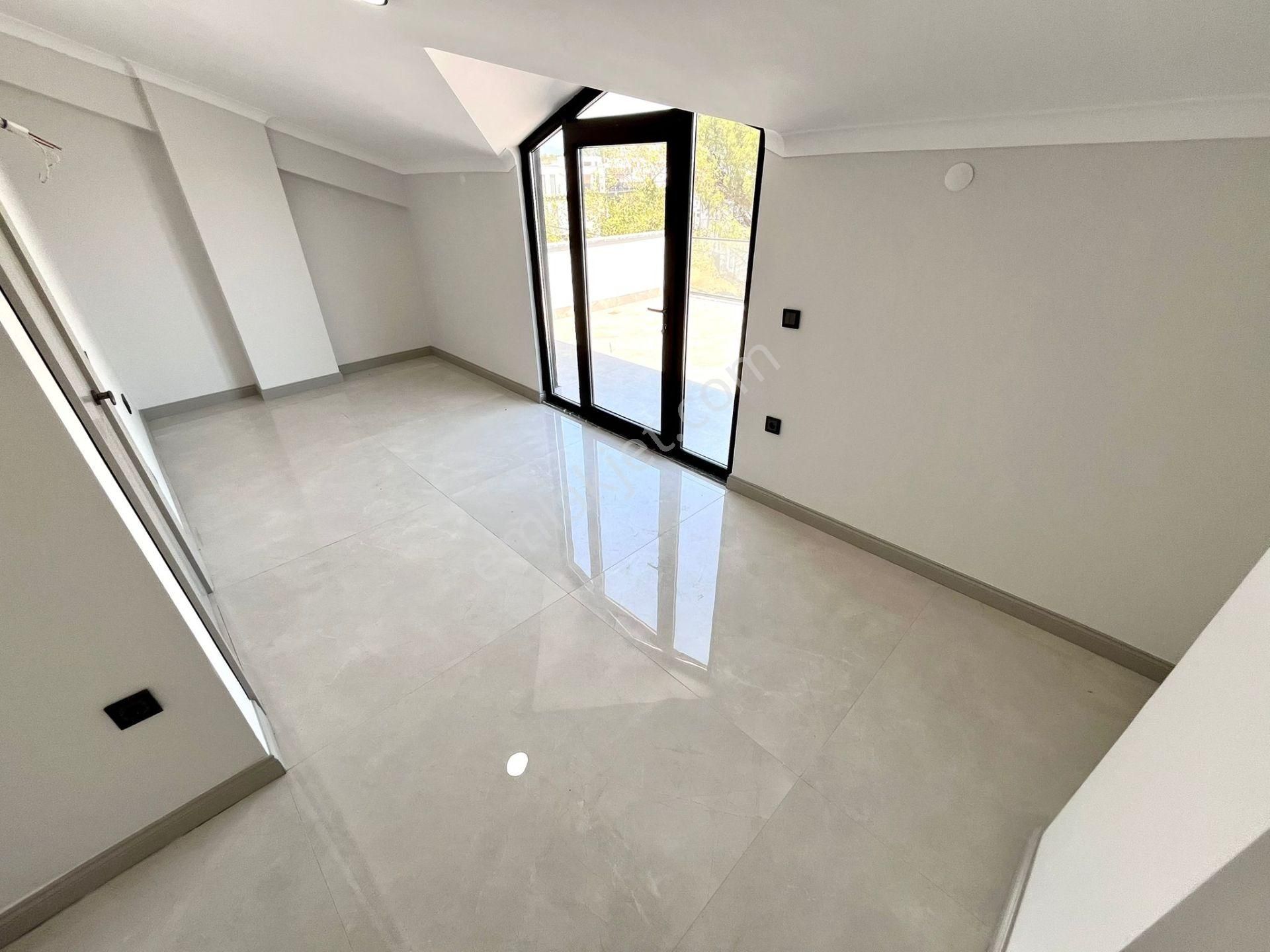 Yükselde Gürede Tam Bağımsız Havuzlu Otoparklı Satılık 3+1 Villa - Görsel 12