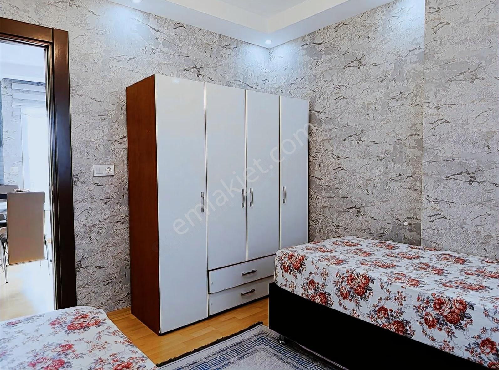 Gold Plus Emlaktan Caddeye Yakın 1+1 - Görsel 8