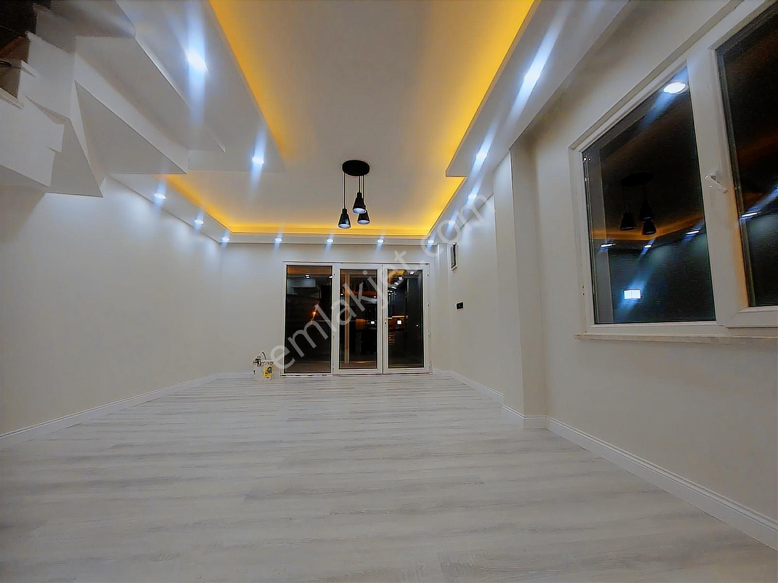 Tekirdağ Marmara Ereğlisi Yeniçiftlikte 4+1 Bahçeli Yazlık Villa - Görsel 13
