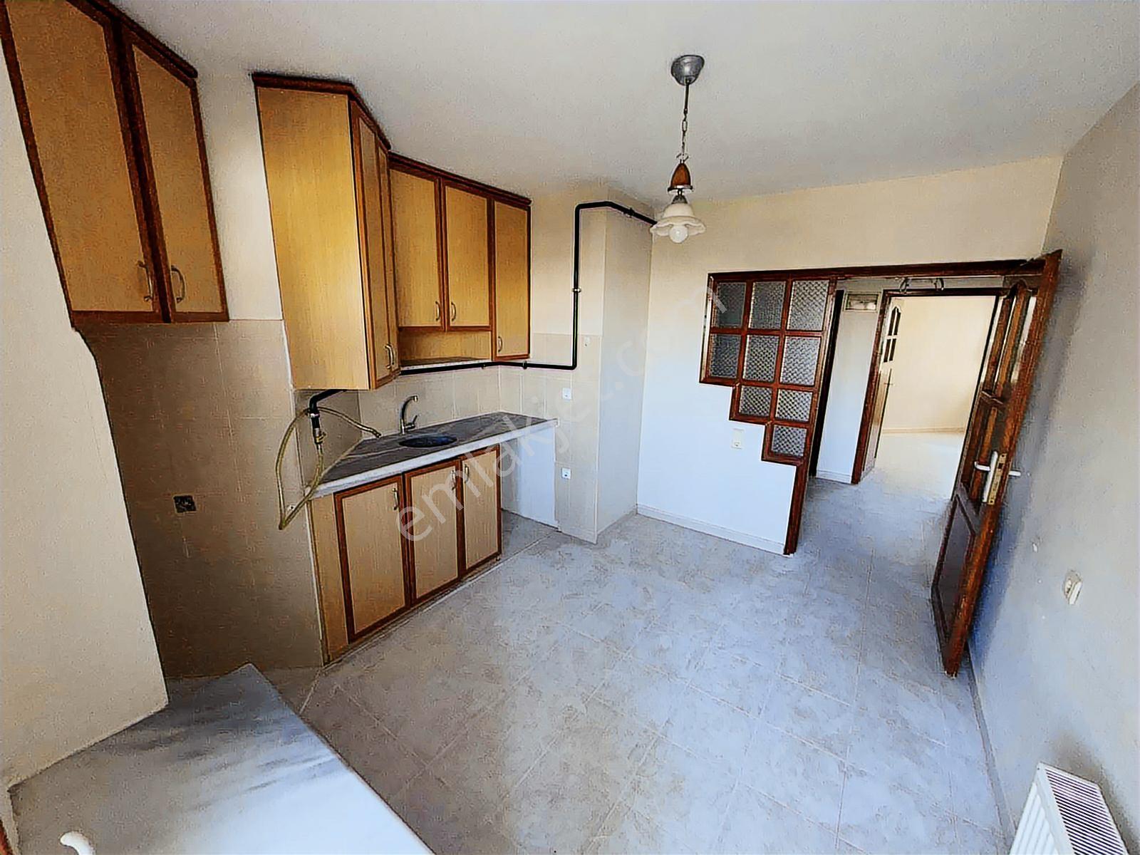 Kozan Gayrimenkulden Okul Bölgesi Işıklı Yolda Kiralık 3+1 - Görsel 4
