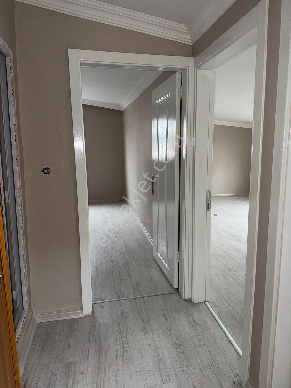 Melek Demir Gayrimenkul Tuzla Aydınlıda Kiralık 2+1 Daire