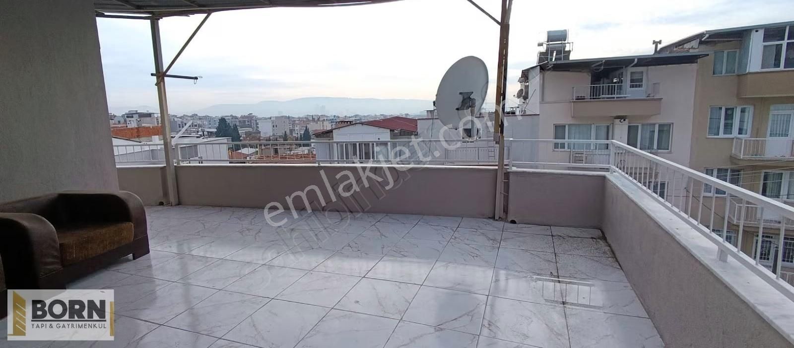 İzmir Bornova Kızılay Mah. 2+1 Son Kat Sıfır Kiralık Daire - Görsel 2