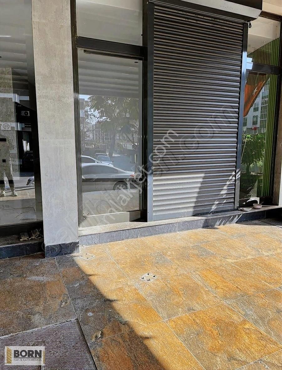 Bornovada İçi Full Yapılı Kdv Avantajlı Kiralık Dükkan - Görsel 7