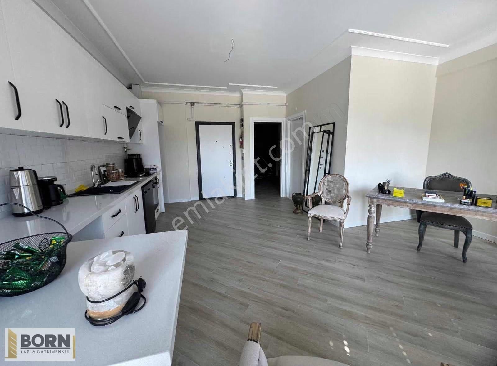 Güzelbahçe Yelkide 1+1 Eşyalı Ofis - Görsel 4