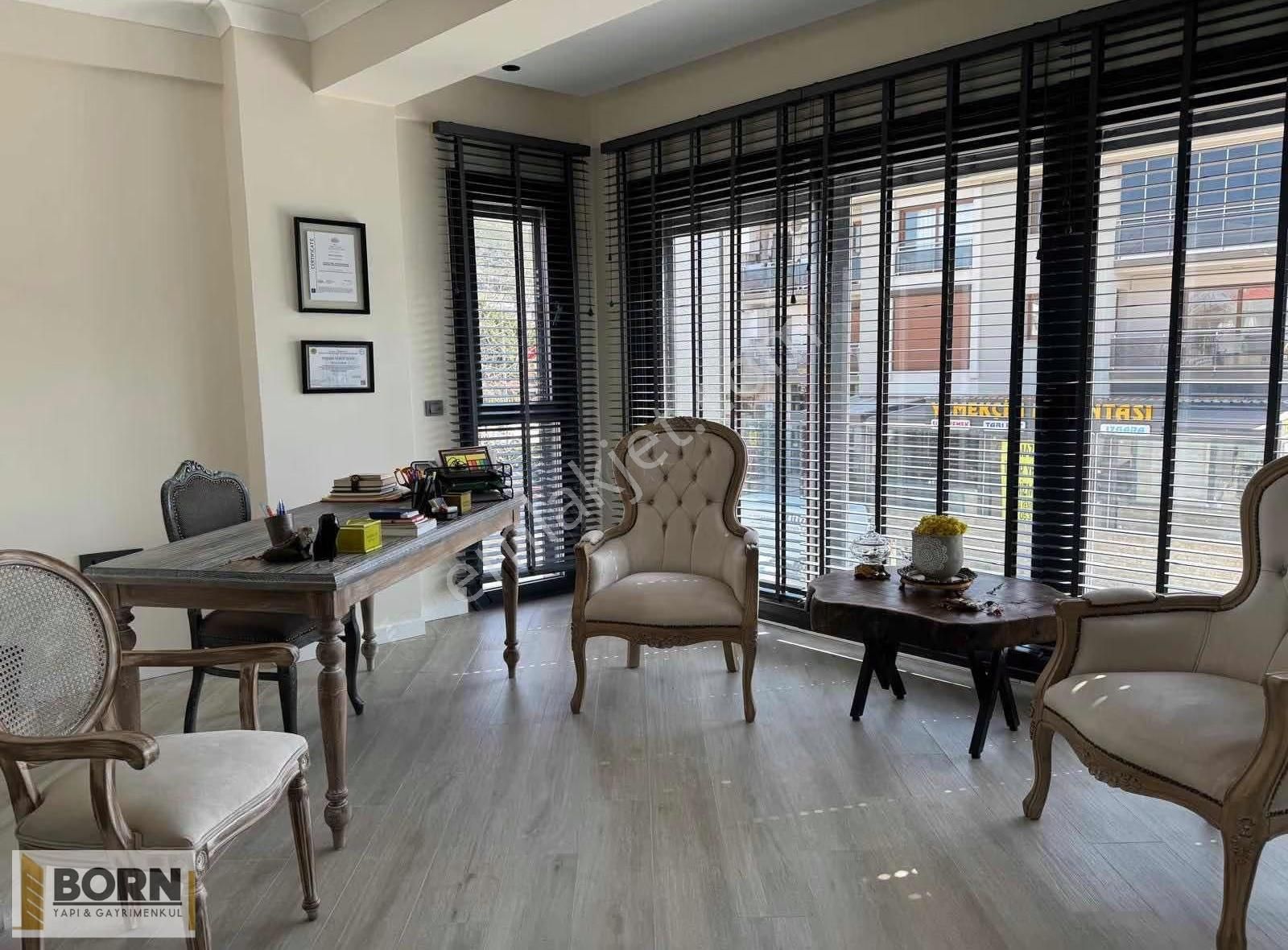 Güzelbahçe Yelkide 1+1 Eşyalı Ofis