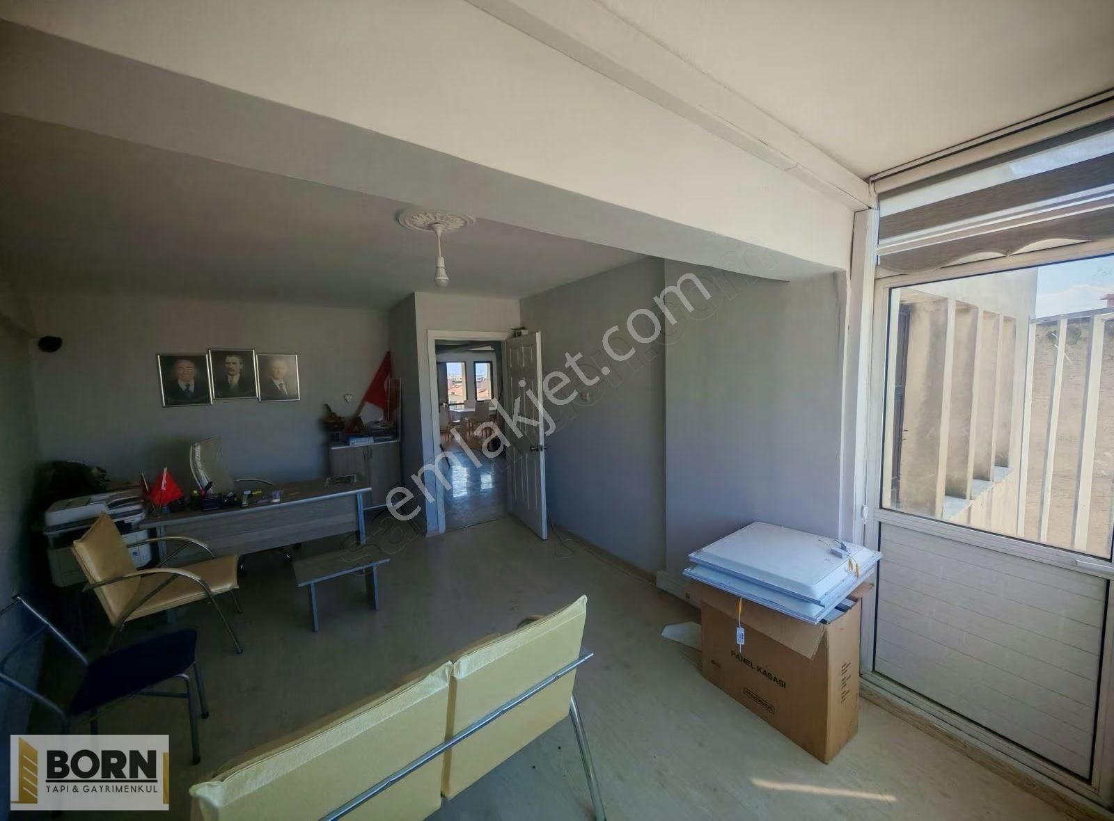 İzmir Bornova Kazımdirikte Meydanda Satılık Kiracılı İşyeri - Görsel 3