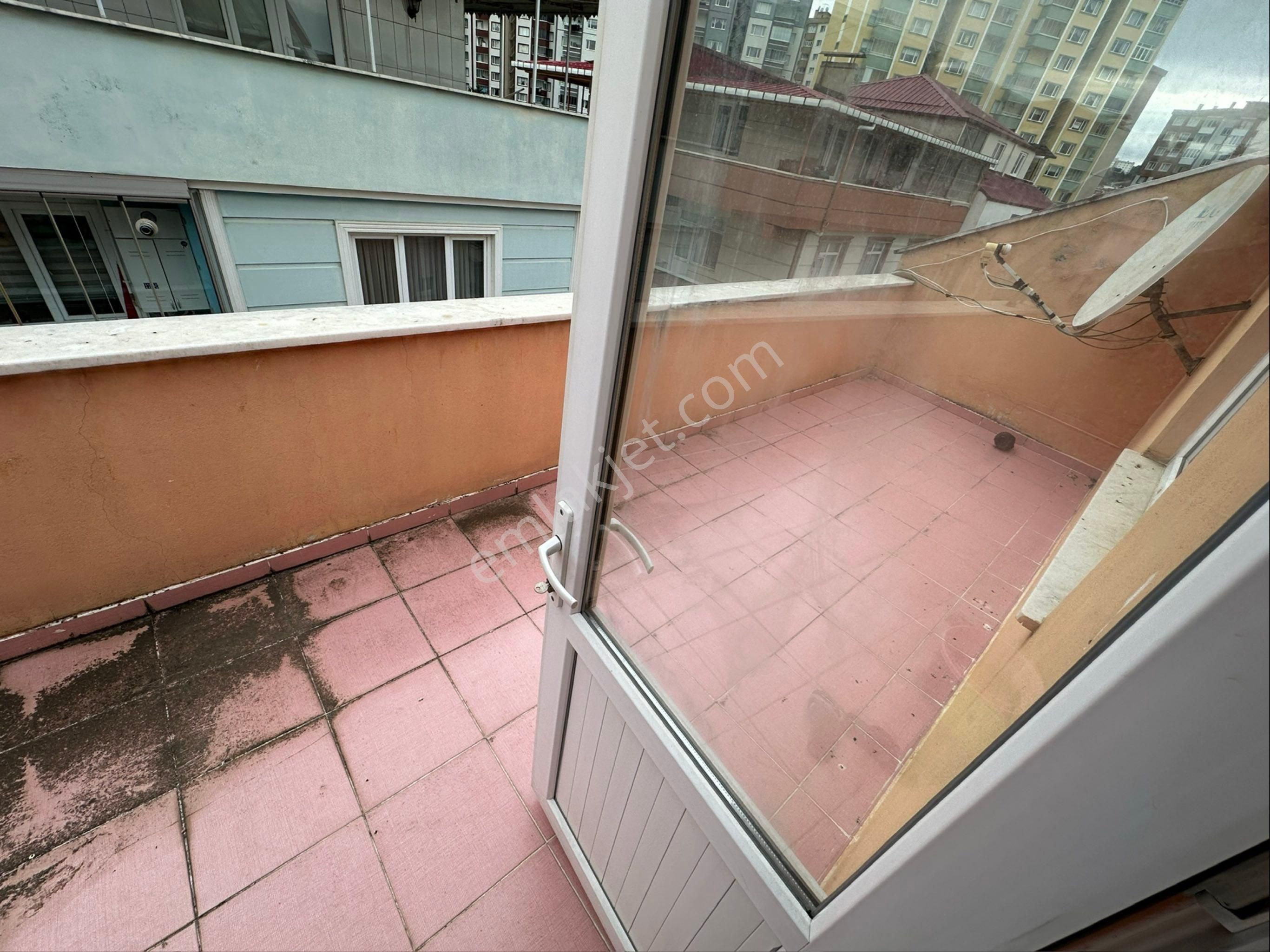 Trabzon Pelitli Yeni Emniyet Karşısında Eşyalı Kiralık Daire - Görsel 20