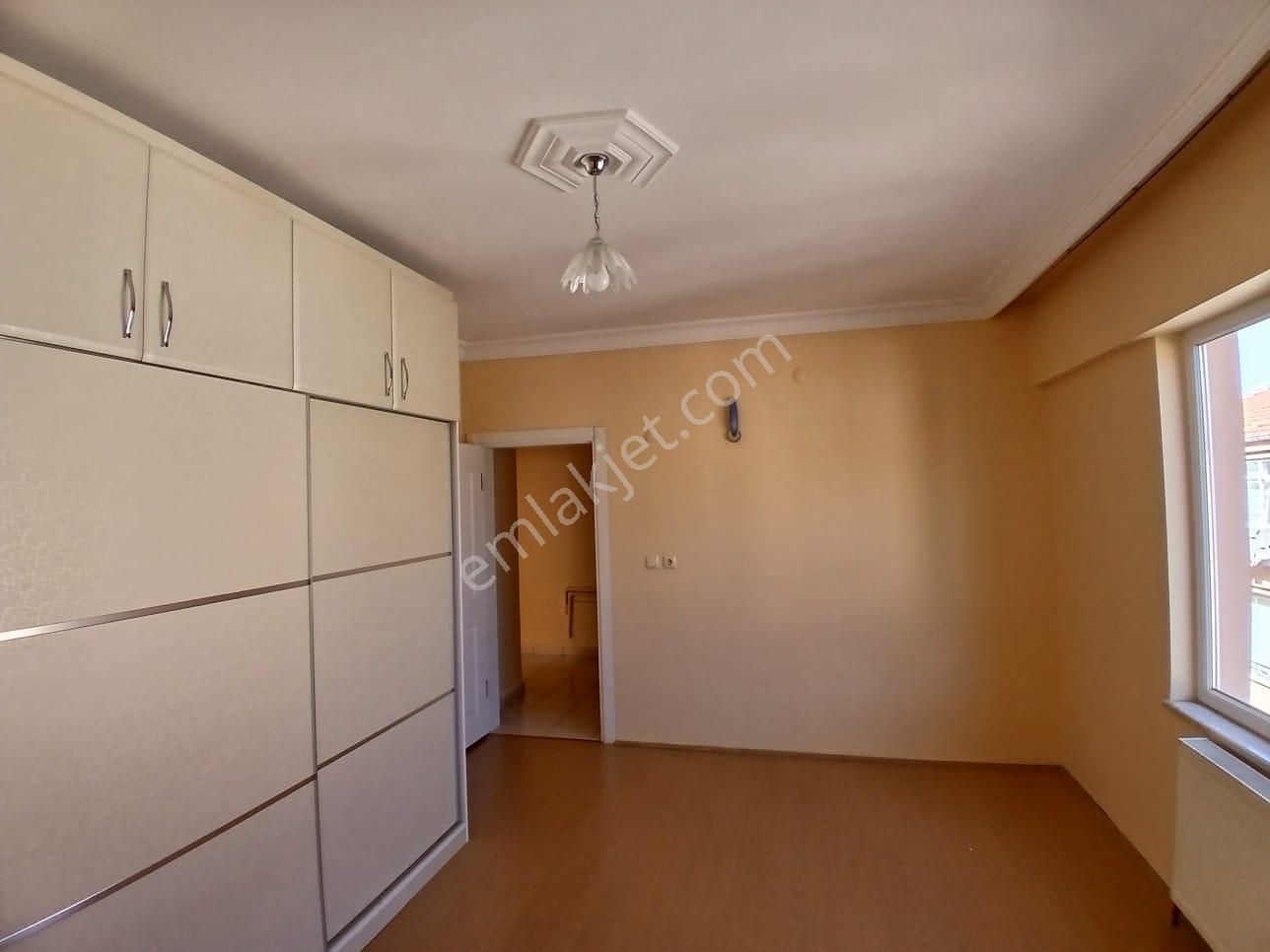 Akçay Emlak'tan Akşehir Yarenler Mahallesi Ara Kat Asansörlü 4+1 Satılık Daire - Görsel 16