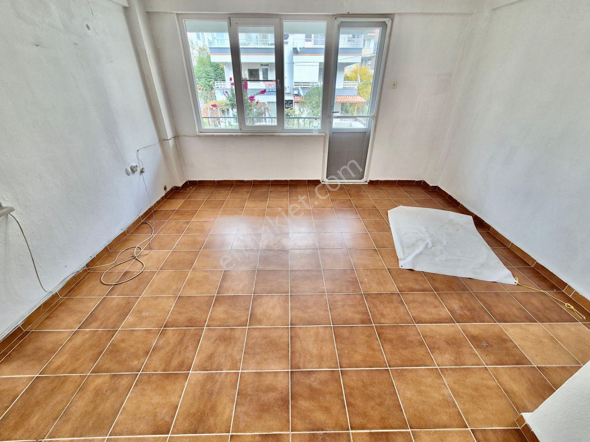 ▓karabuluttan▓akçay'da Kordona 200mt & Ön Cephe Fırsat 2+1 Satılık Daire - Görsel 3