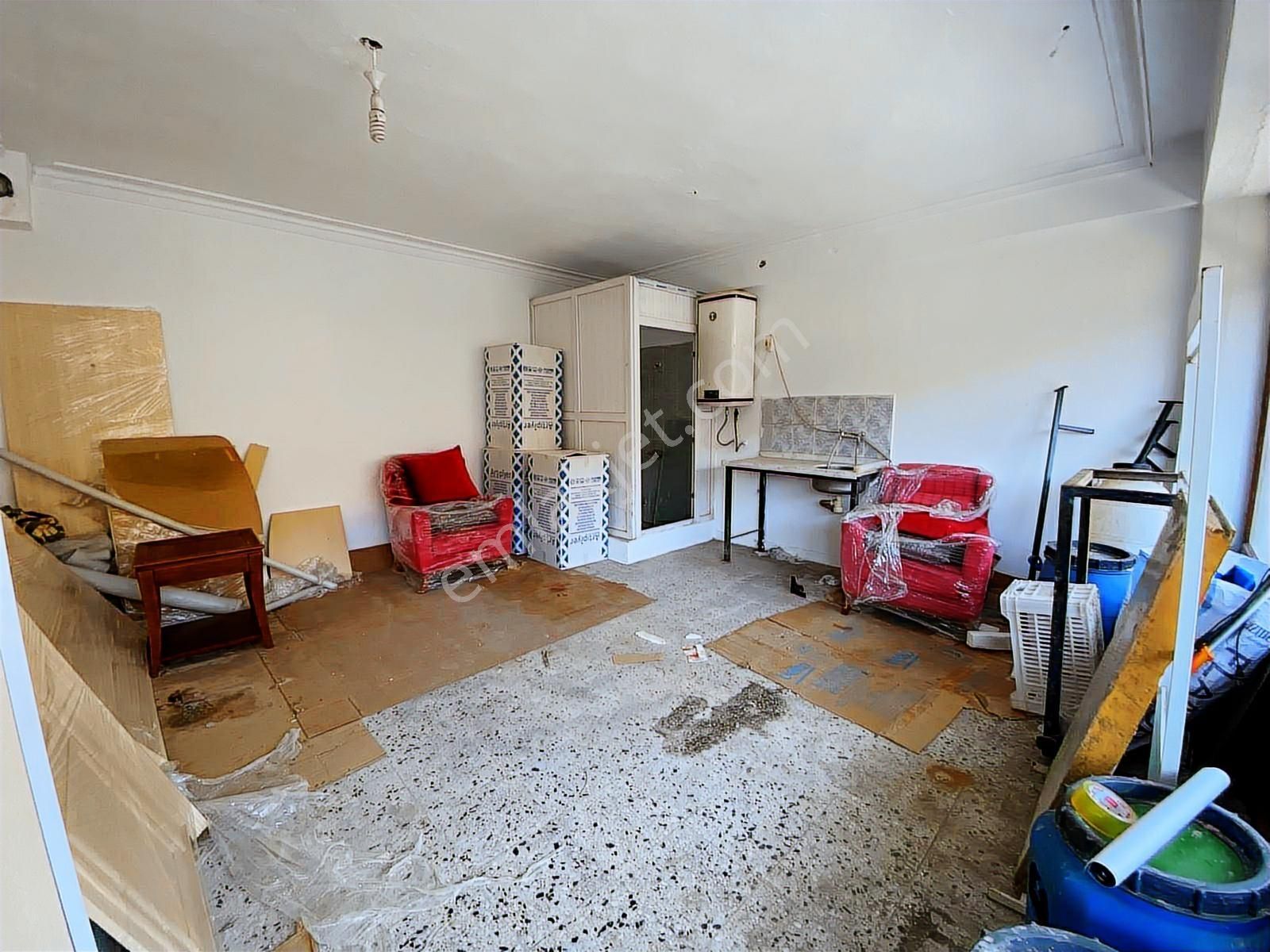 Gökçeada Merkezde Kiralık İş Yeri Ofis İçin İdeal - Görsel 4