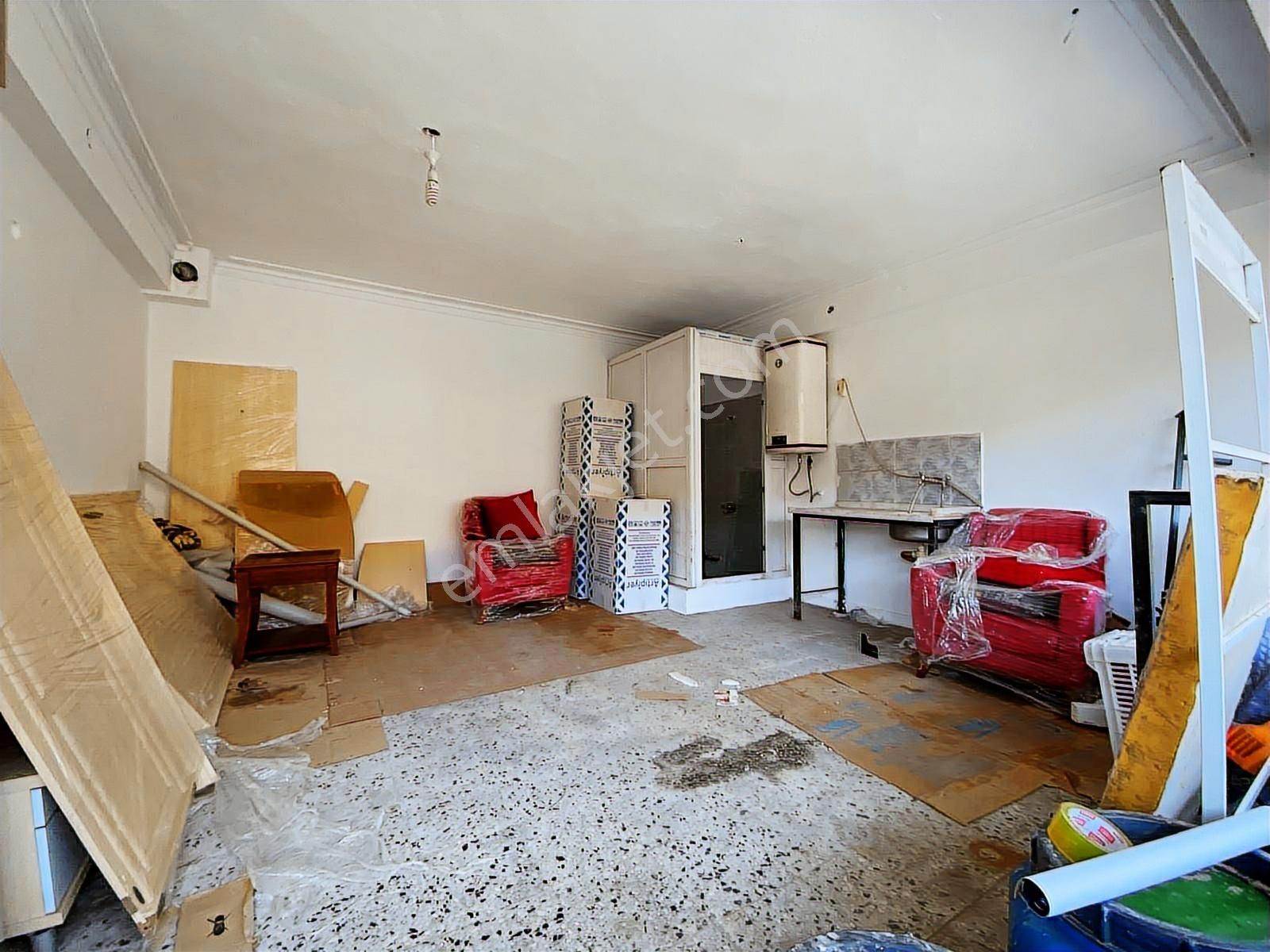 Gökçeada Merkezde Kiralık İş Yeri Ofis İçin İdeal - Görsel 9
