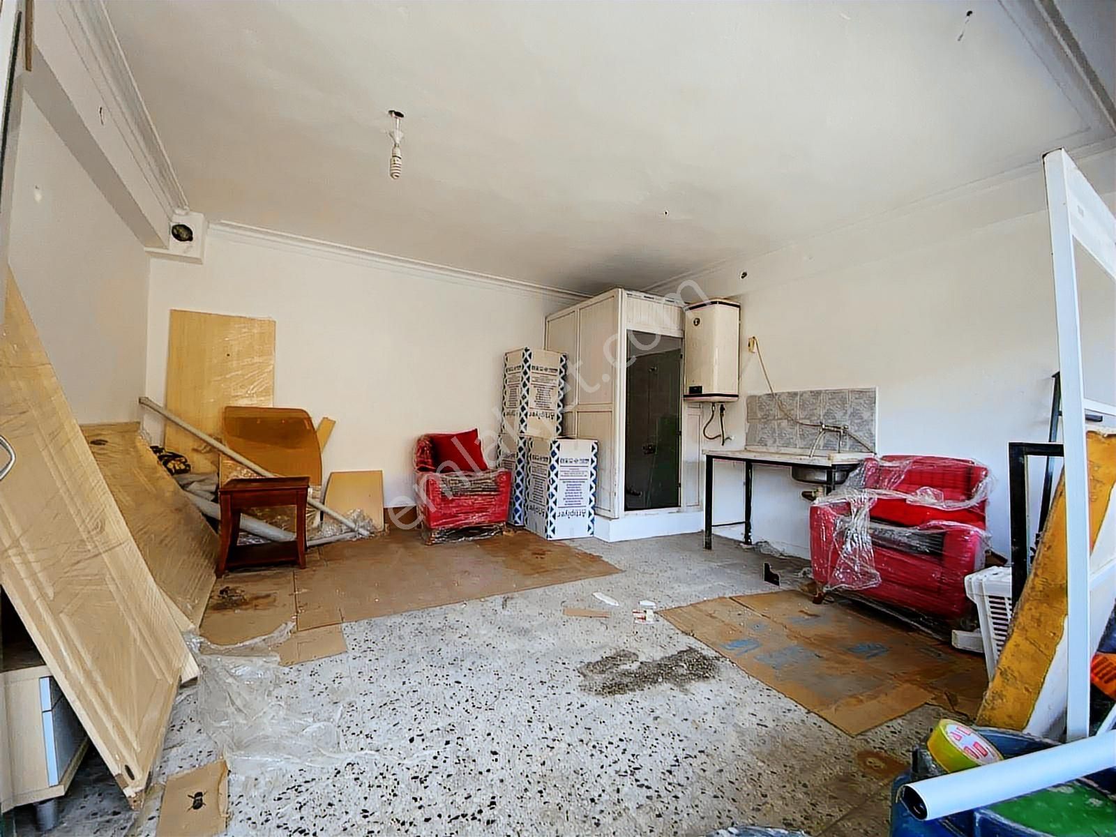 Gökçeada Merkezde Kiralık İş Yeri Ofis İçin İdeal - Görsel 14