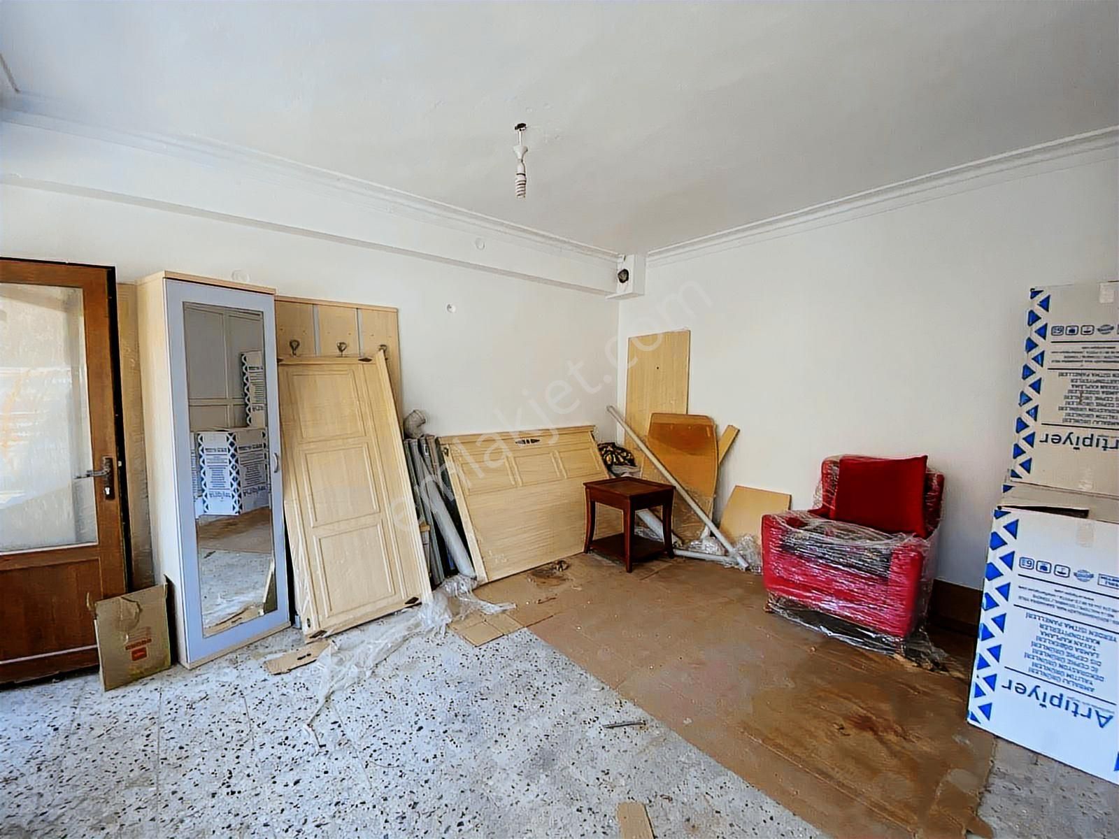 Gökçeada Merkezde Kiralık İş Yeri Ofis İçin İdeal - Görsel 10