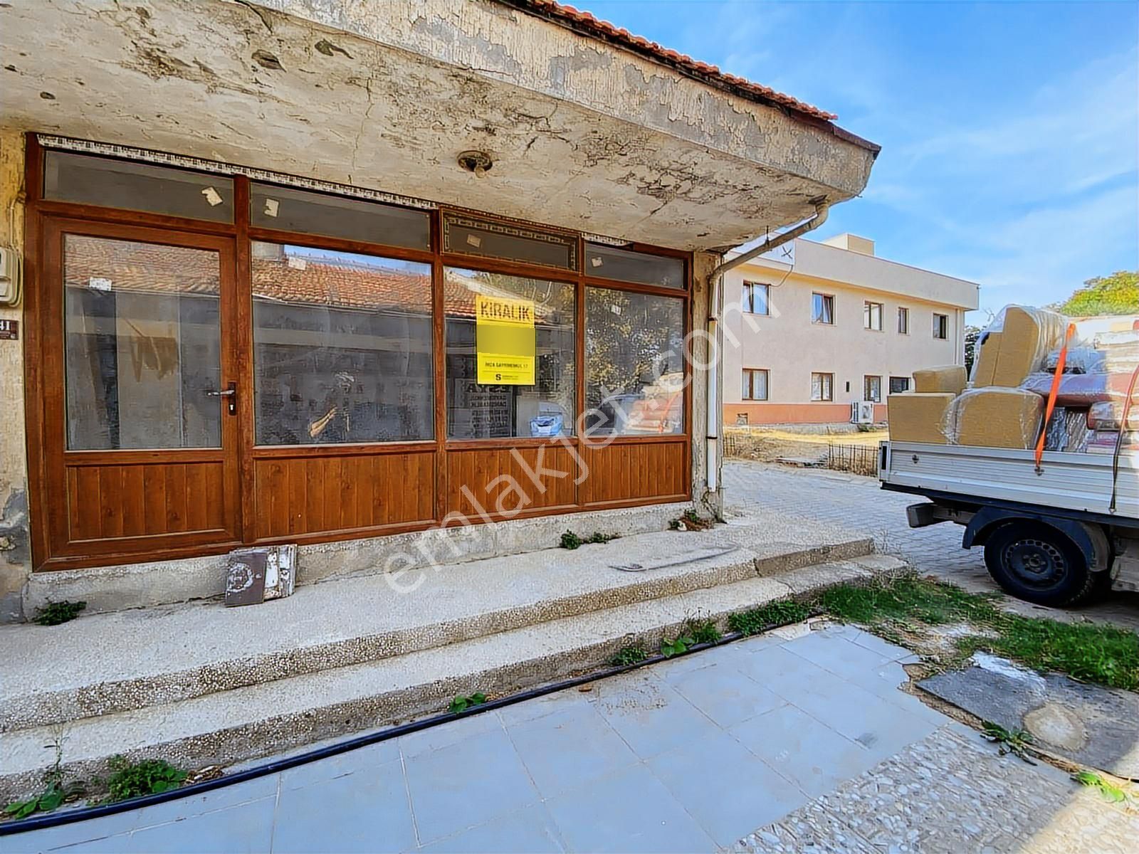 Gökçeada Merkezde Kiralık İş Yeri Ofis İçin İdeal - Görsel 11