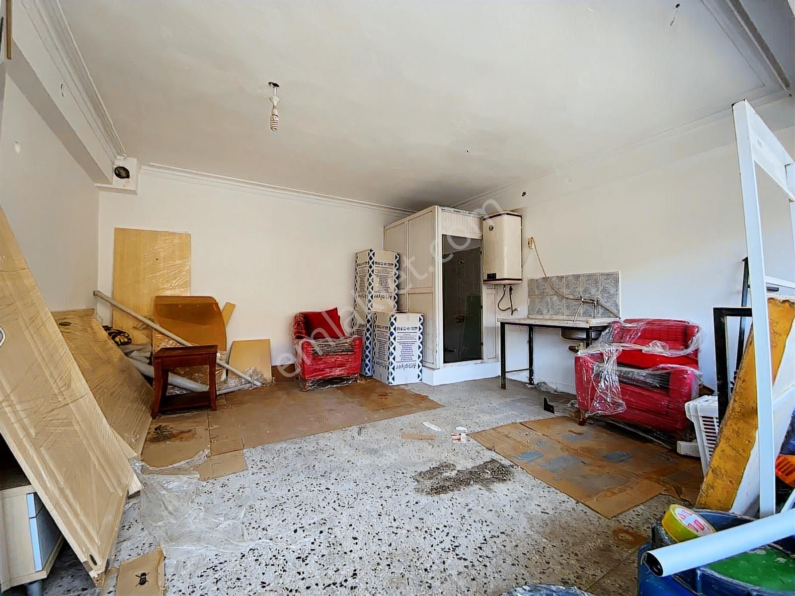 Gökçeada Merkezde Kiralık İş Yeri Ofis İçin İdeal - Görsel 12