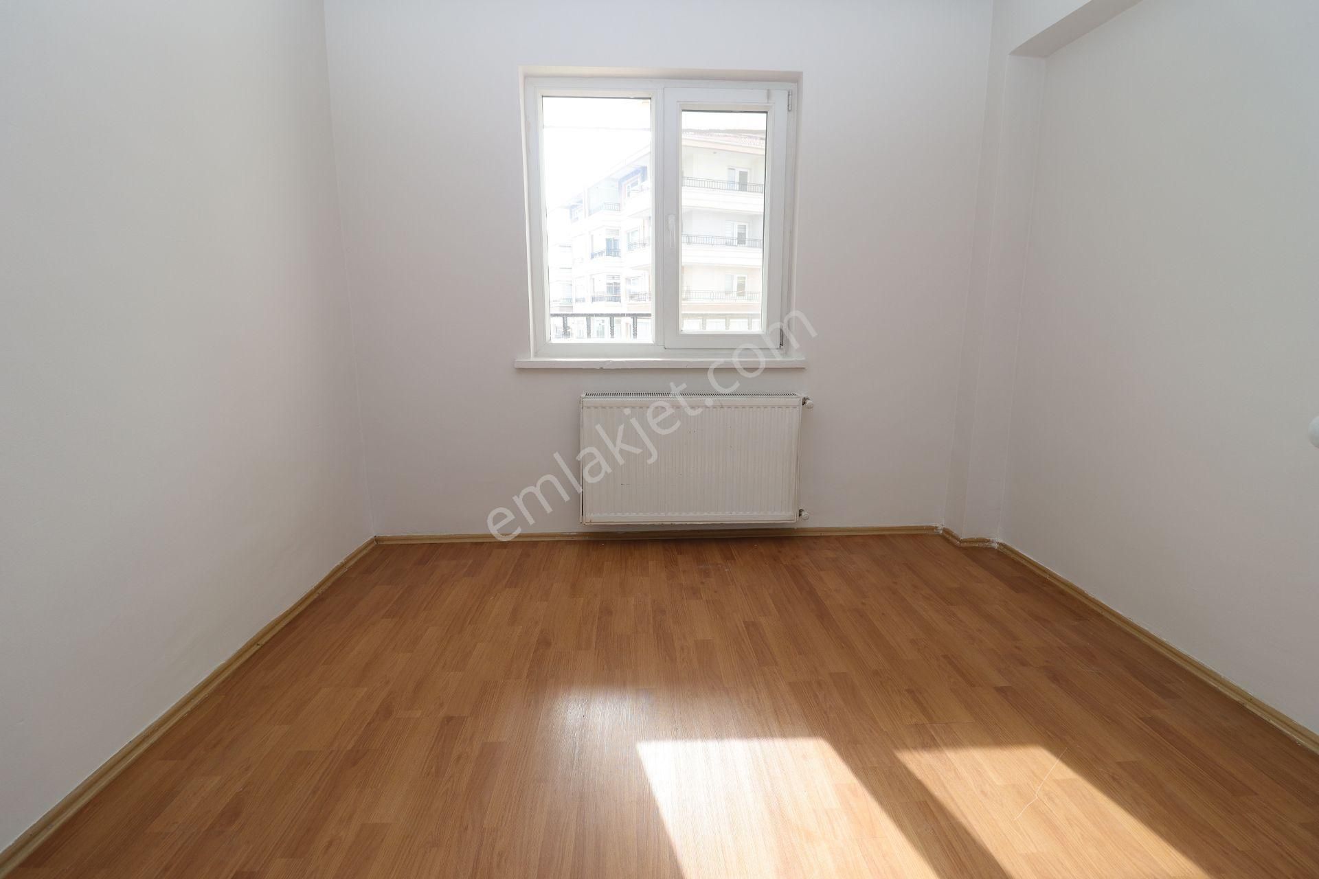 Akif'ten Etimesgut Piyade Gimsa Yakını Katta 3+1 Ön Cephe Kiralık Daire - Görsel 11