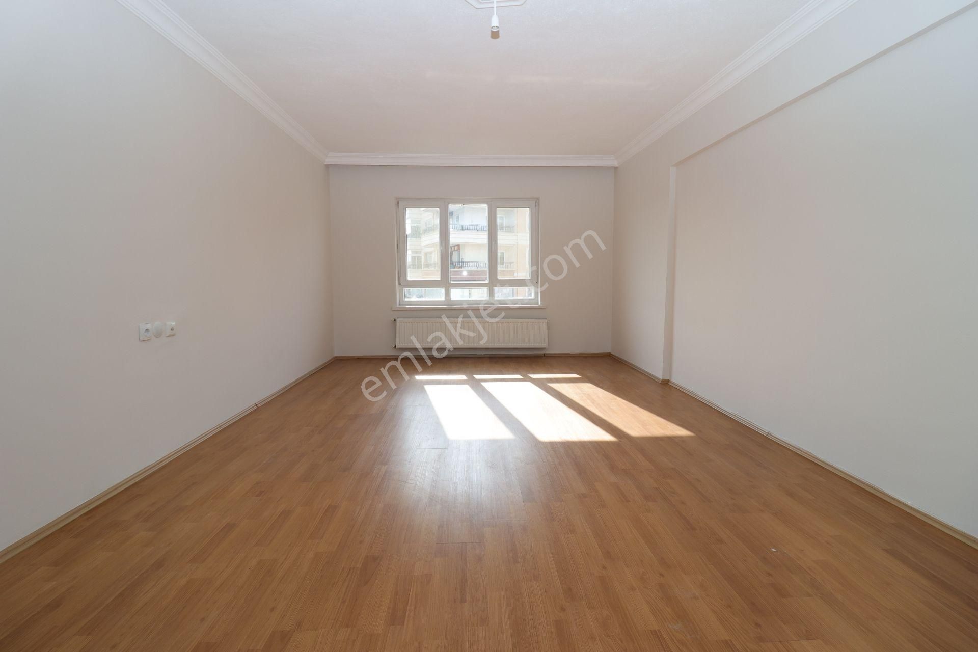 Akif'ten Etimesgut Piyade Gimsa Yakını Katta 3+1 Ön Cephe Kiralık Daire - Görsel 2