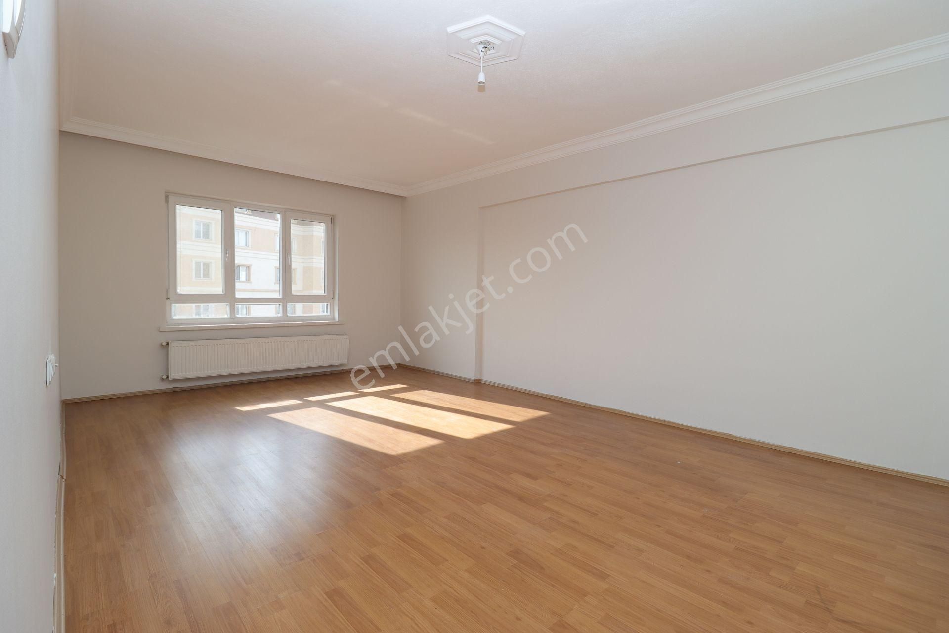 Akif'ten Etimesgut Piyade Gimsa Yakını Katta 3+1 Ön Cephe Kiralık Daire - Görsel 3