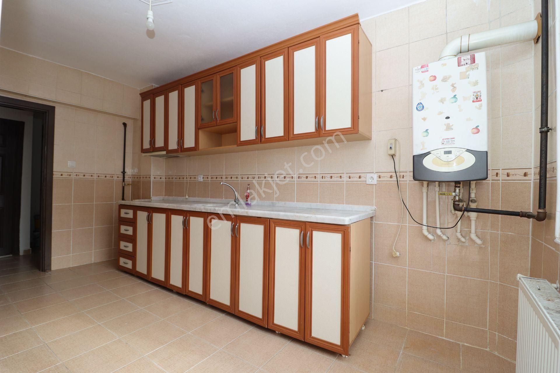 Akif'ten Etimesgut Piyade Gimsa Yakını Katta 3+1 Ön Cephe Kiralık Daire - Görsel 7