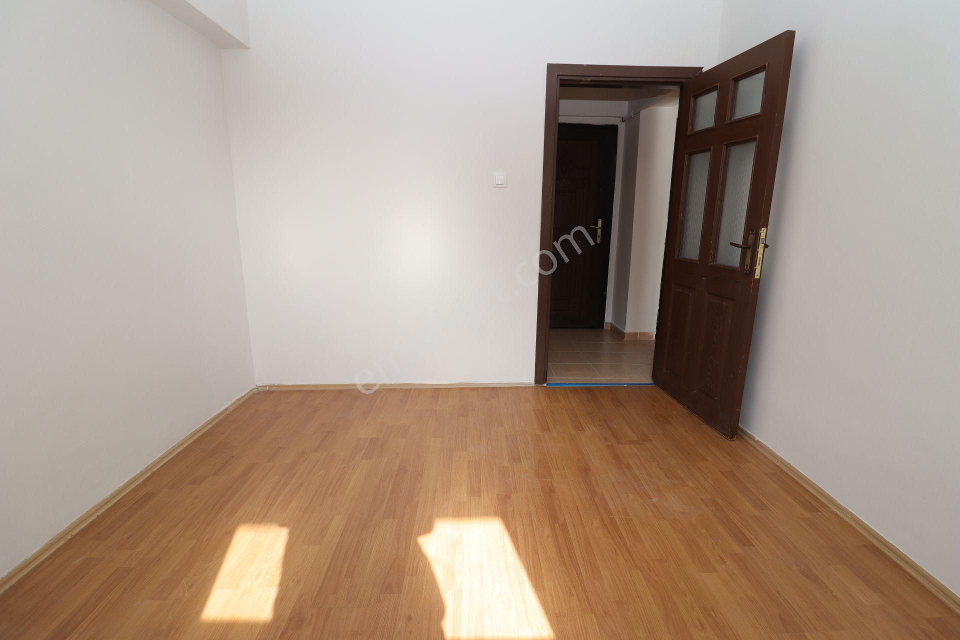 Akif'ten Etimesgut Piyade Gimsa Yakını Katta 3+1 Ön Cephe Kiralık Daire - Görsel 12