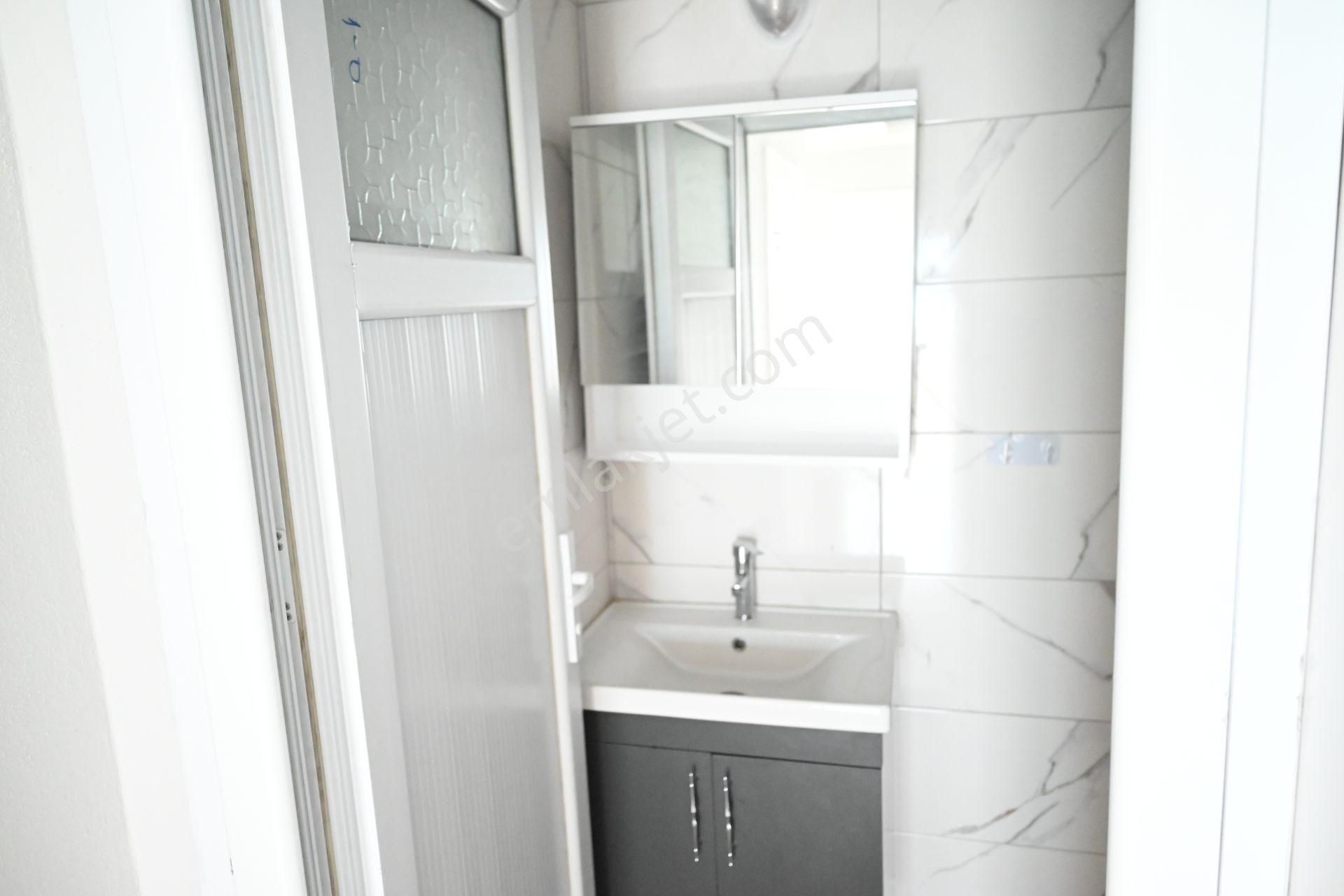 Üstünkent'ten Mevlana Mah. Kiralık 3+1 Geniş Daire - Görsel 24