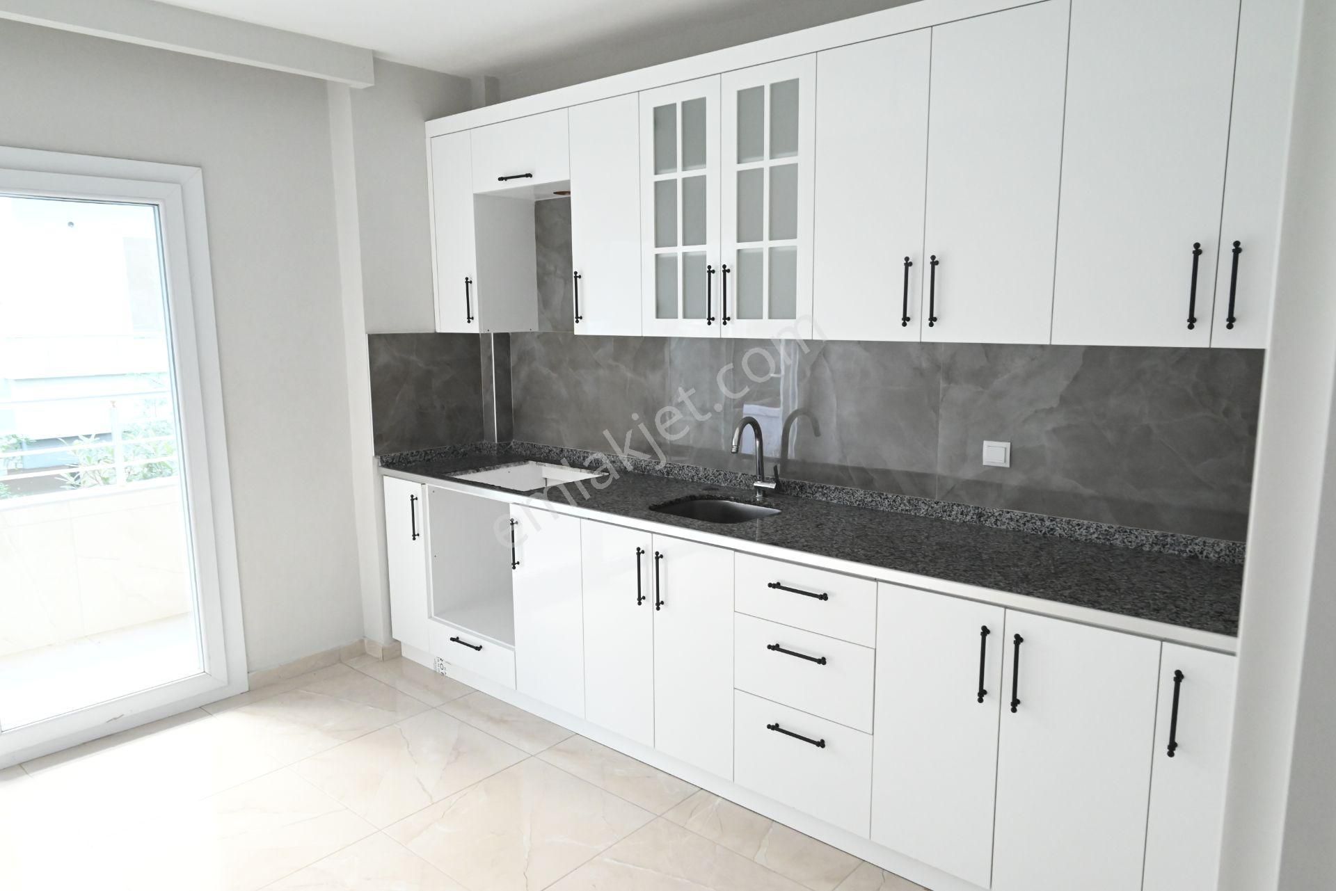 Üstünkent'ten Mevlana Mah. Kiralık 3+1 Geniş Daire - Görsel 3