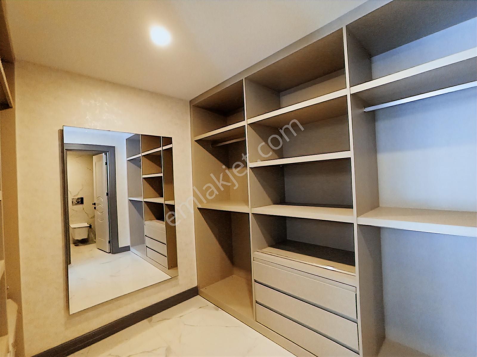 Milsapark 1.etap Geniş Ferah 200 M2 4+1 Boş Satılık Lüks Daire - Görsel 8