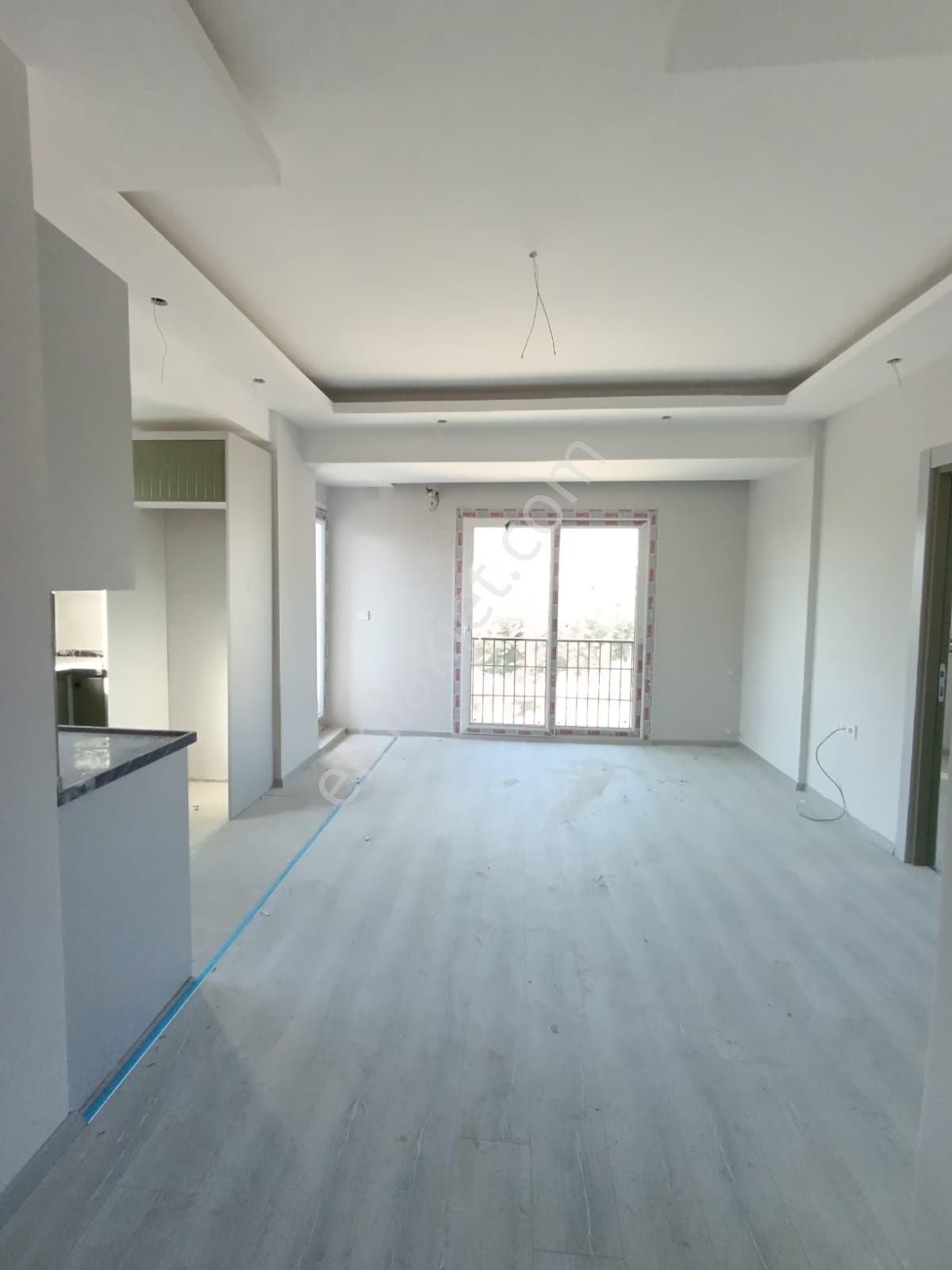 Çınarlı'da 2+1 Hasarsız Lüks Kiralık Daireler - Görsel 3