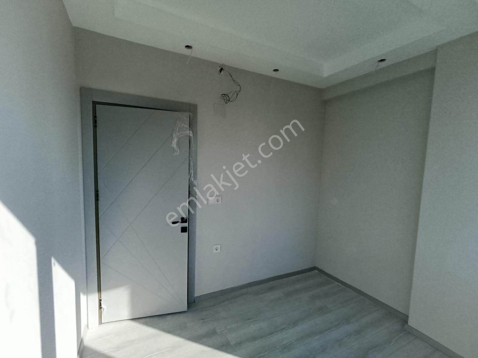 Çınarlı'da 2+1 Hasarsız Lüks Kiralık Daireler - Görsel 22