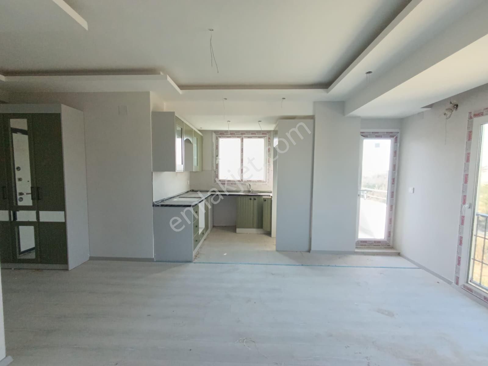 Çınarlı'da 2+1 Hasarsız Lüks Kiralık Daireler - Görsel 5