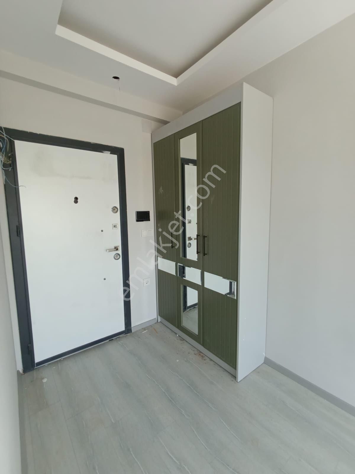 Çınarlı'da 2+1 Hasarsız Lüks Kiralık Daireler - Görsel 29