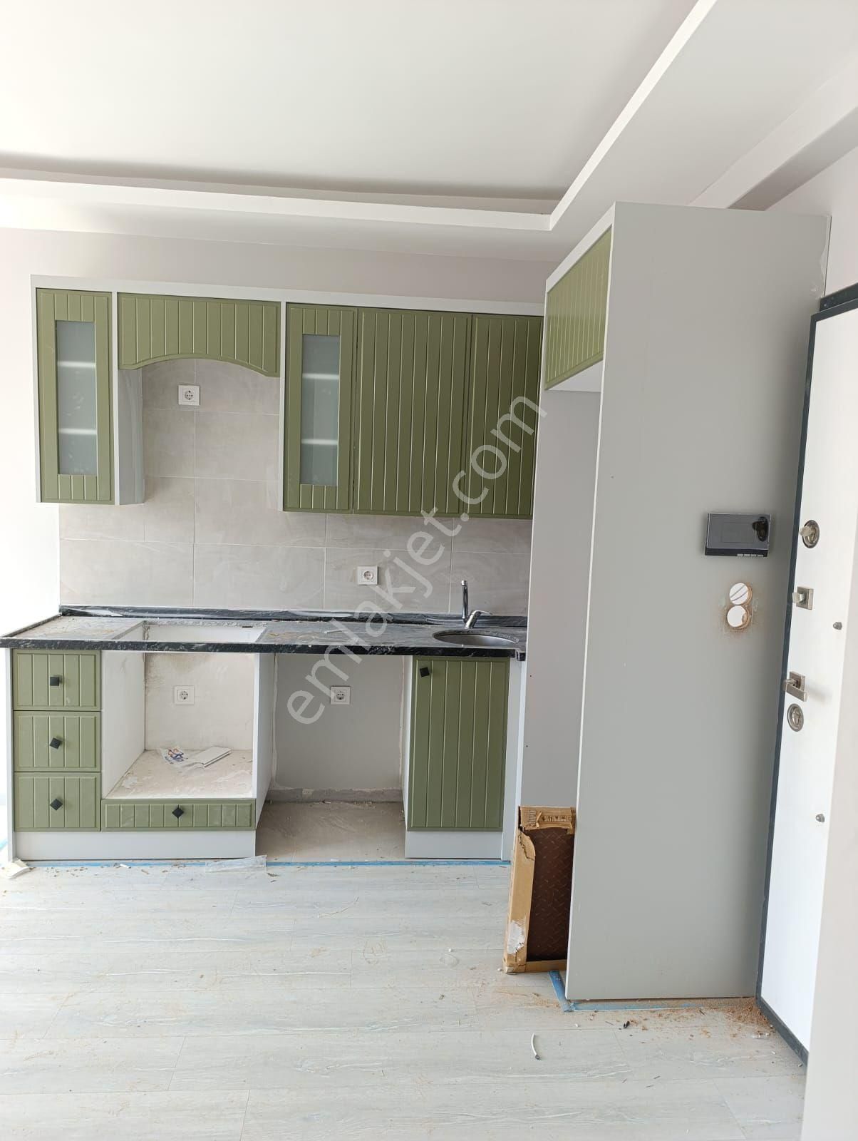 Çınarlı'da 2+1 Hasarsız Lüks Kiralık Daireler - Görsel 16