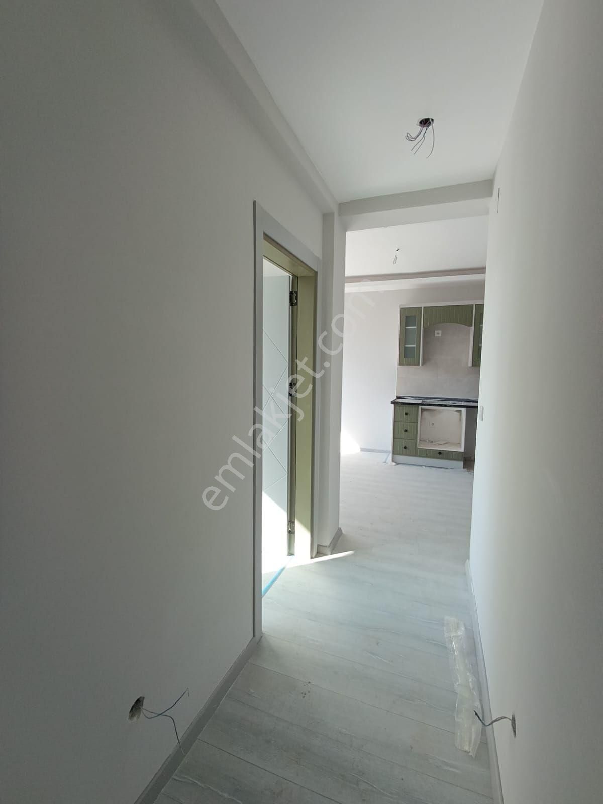 Çınarlı'da 2+1 Hasarsız Lüks Kiralık Daireler - Görsel 19