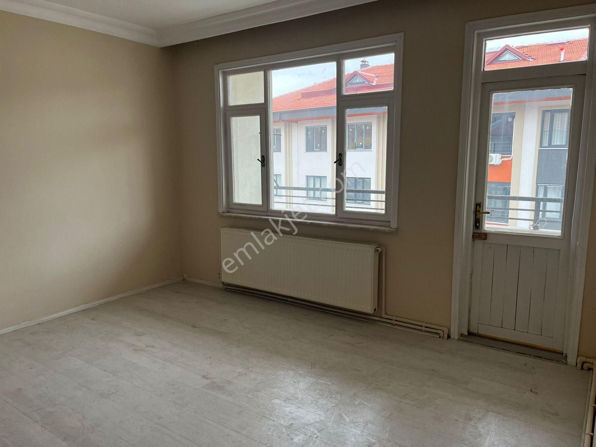 İsa Kavak Gayrimenkul’den Kiralık Daire– Karatay/kalenderhane