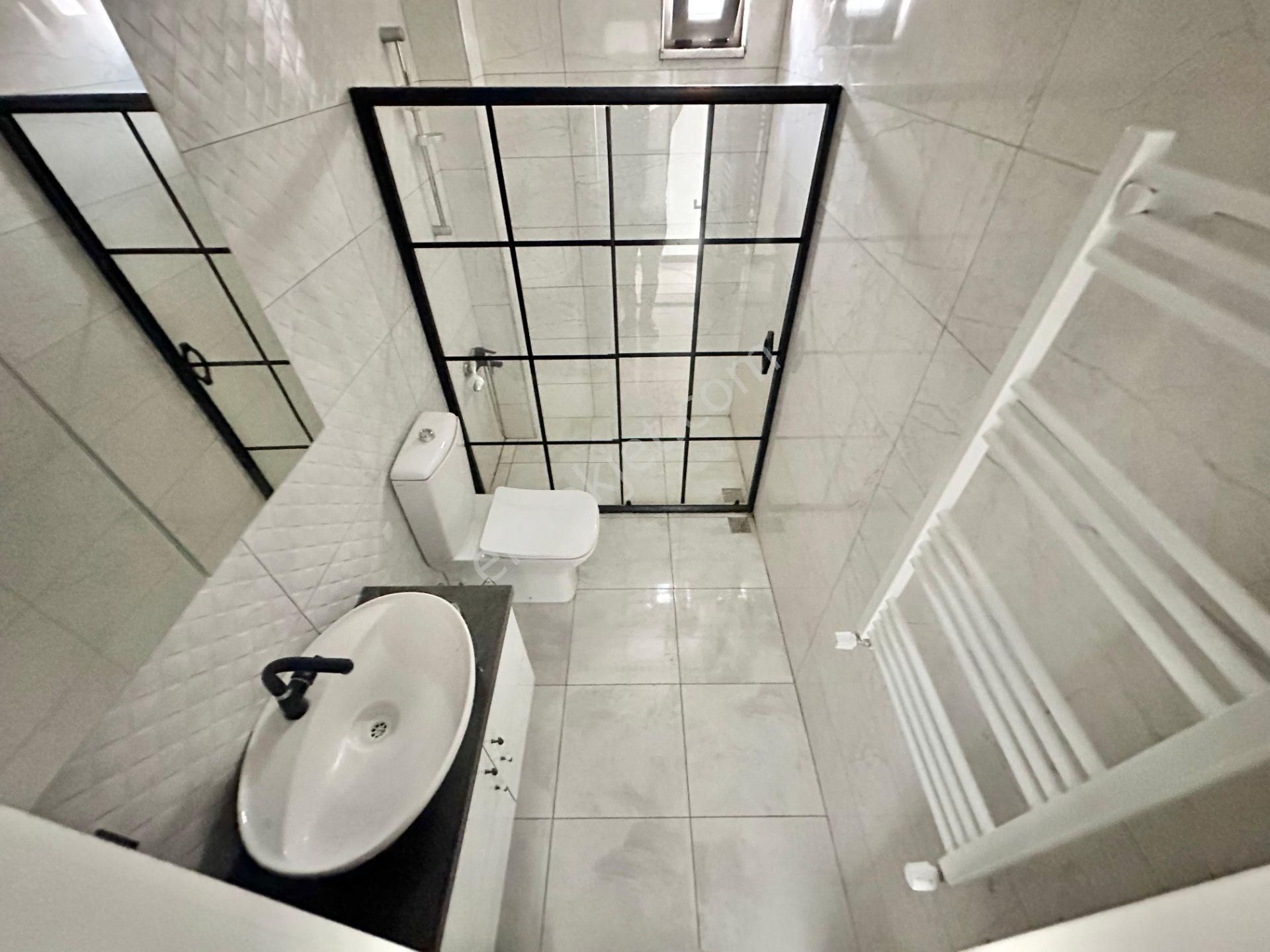 ꧁ay Emlaktan꧂akçay'da Kapalı Otoparklı Kombili Denize Yakın Asansörlü Satılık 2+1 Daire - Görsel 20