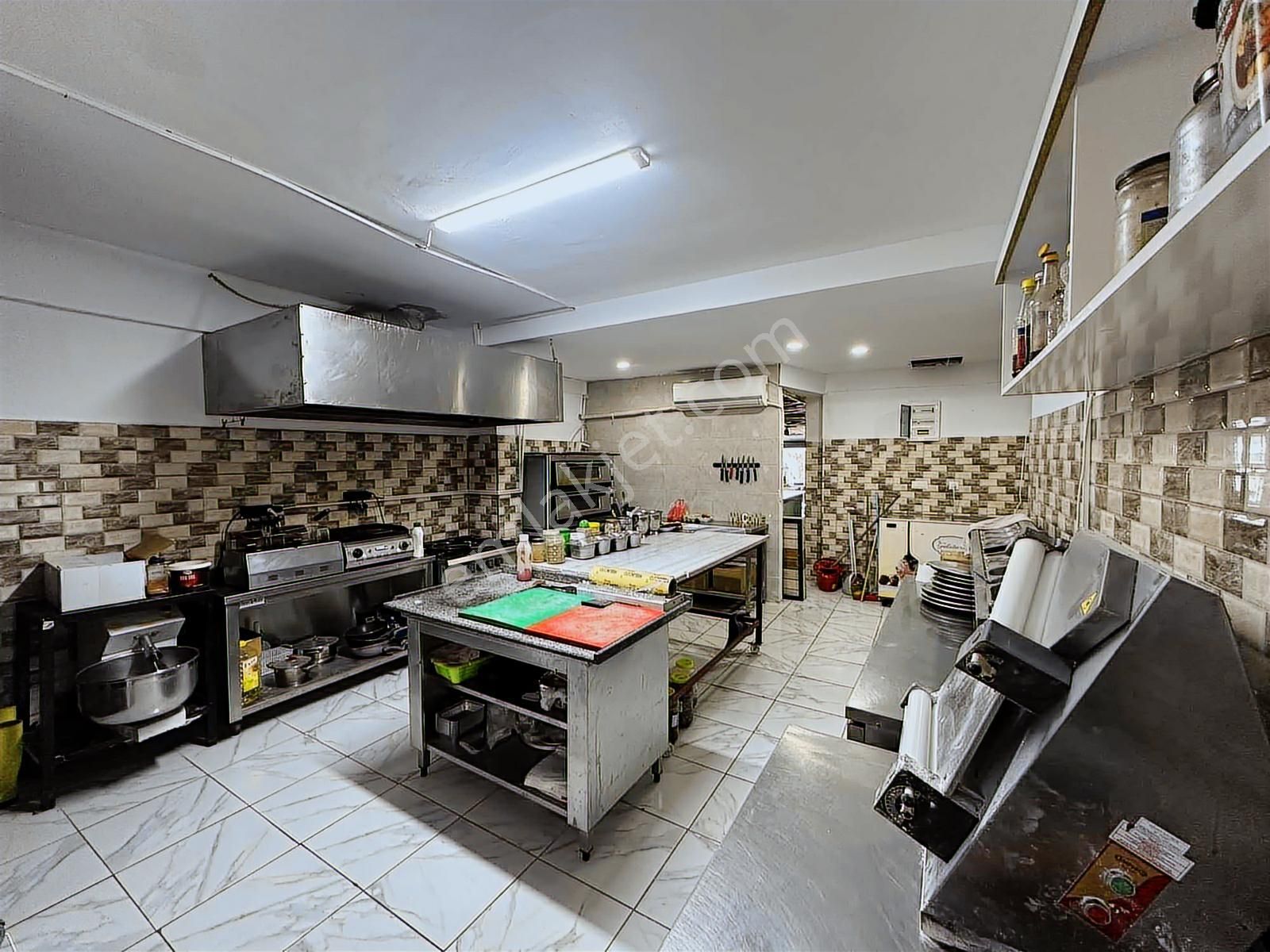 Tur-beylerden Okullar Bölgesinde Devren Pizza Kafe - Görsel 17