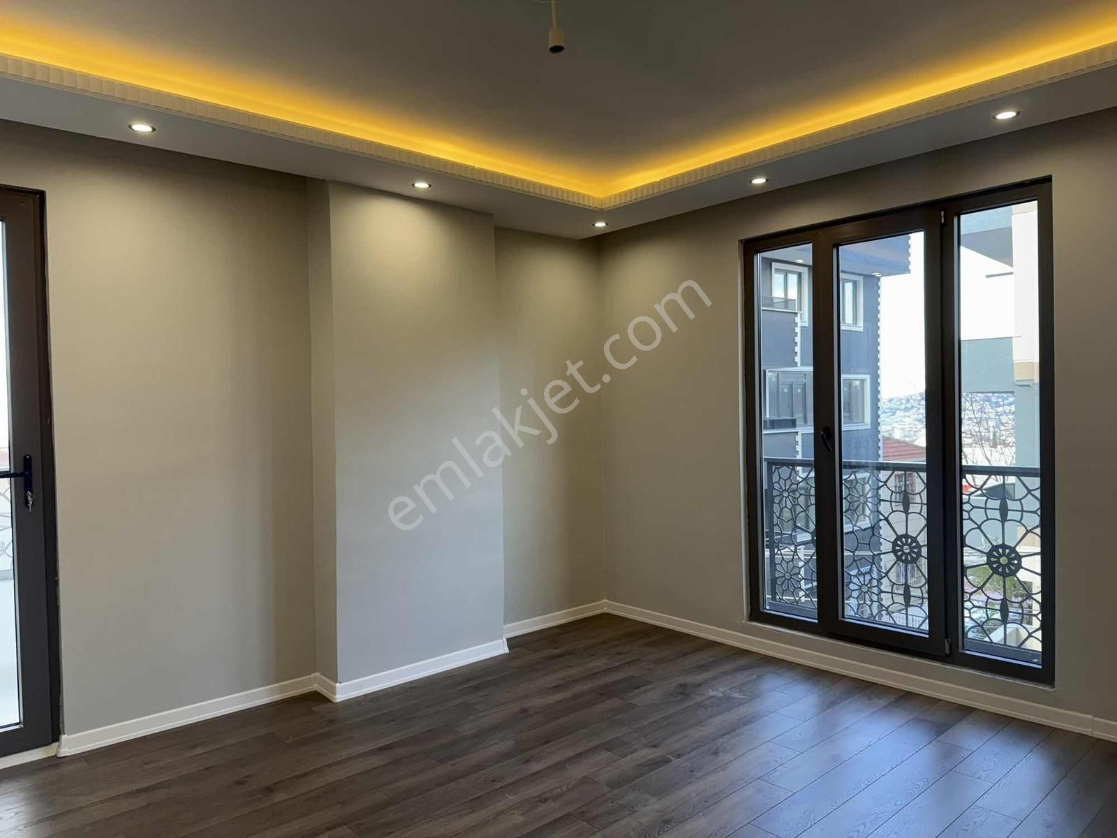 Konum Emlaktan Fevzi Çakmak Mh. İstasyon Cd. Cephe 2+1 Ara Kat - Görsel 4