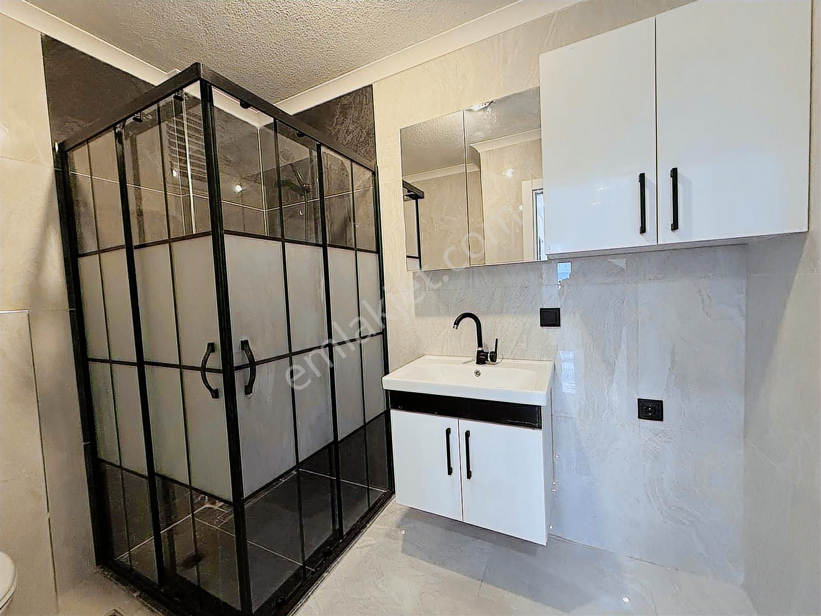 Konum Emlaktan Fevzi Çakmak Mh. İstasyon Cd. Cephe 2+1 Ara Kat - Görsel 17