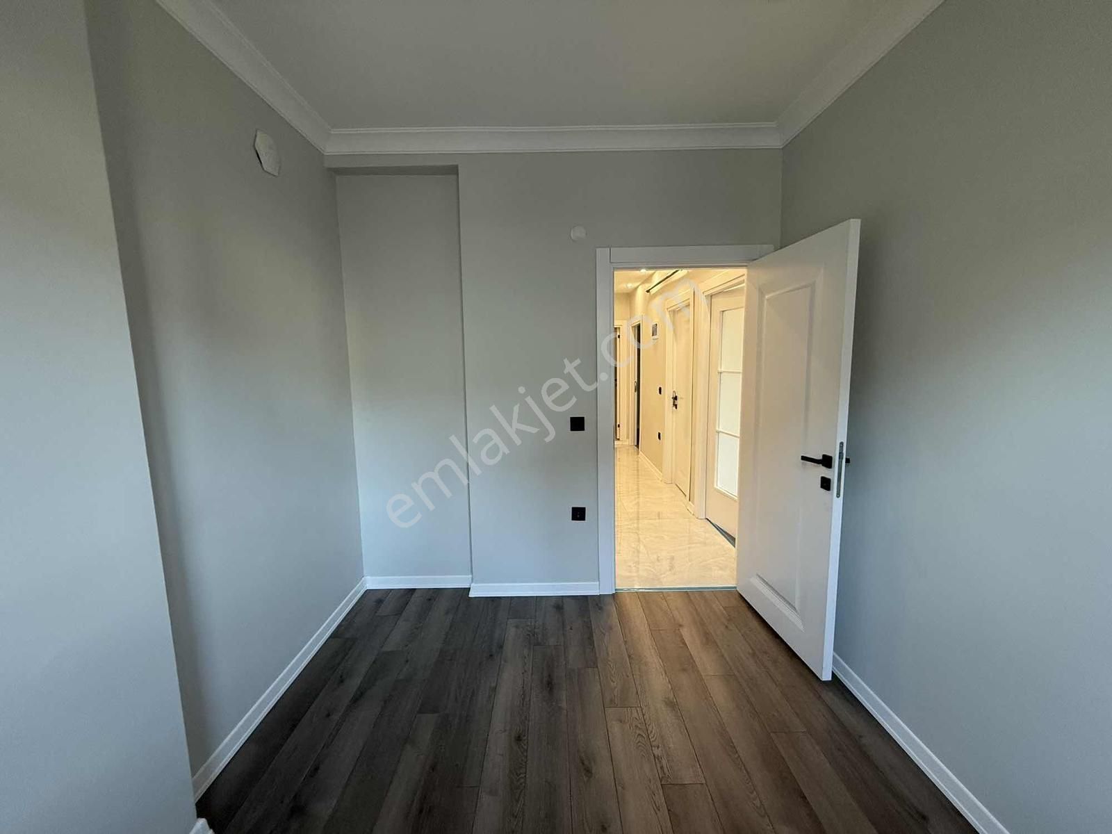 Konum Emlaktan Fevzi Çakmak Mh. İstasyon Cd. Cephe 2+1 Ara Kat - Görsel 7