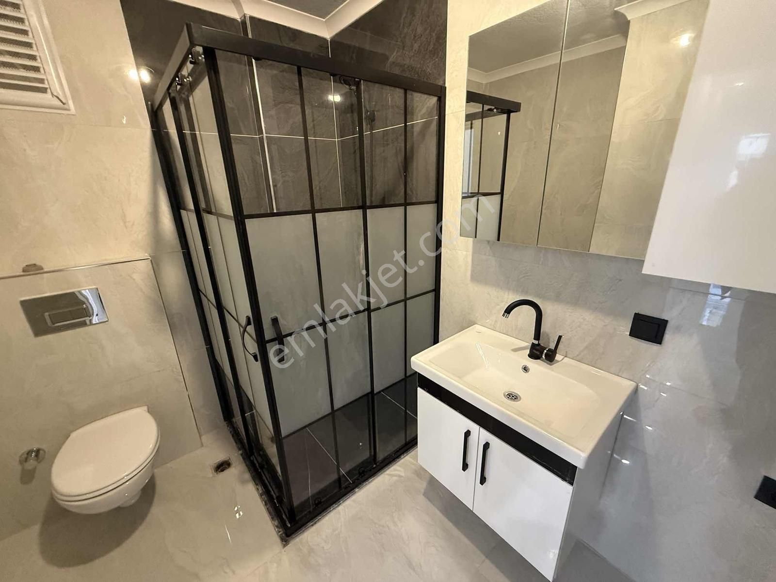 Konum Emlaktan Fevzi Çakmak Mh. İstasyon Cd. Cephe 2+1 Ara Kat - Görsel 20