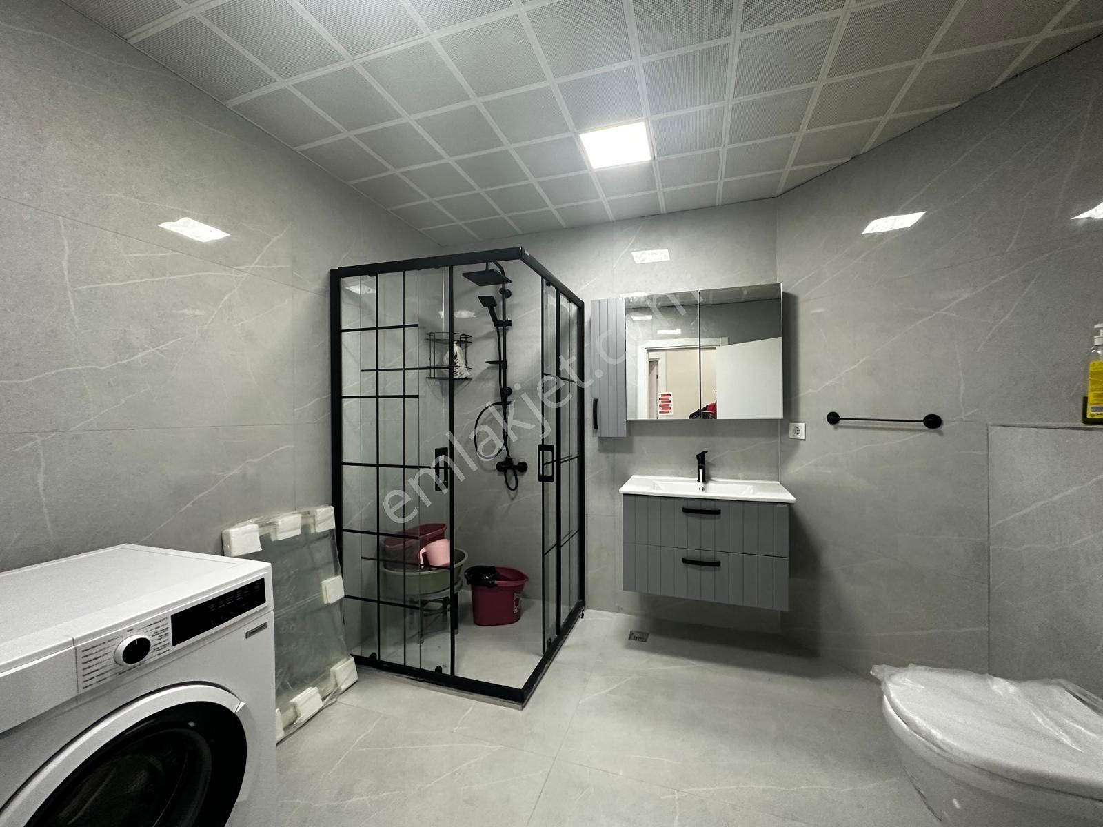 Kuşadası Merkezde Deniz Bank Bölgesi 2+1 Full Tadilatlı Daire Asansörlü - Görsel 13