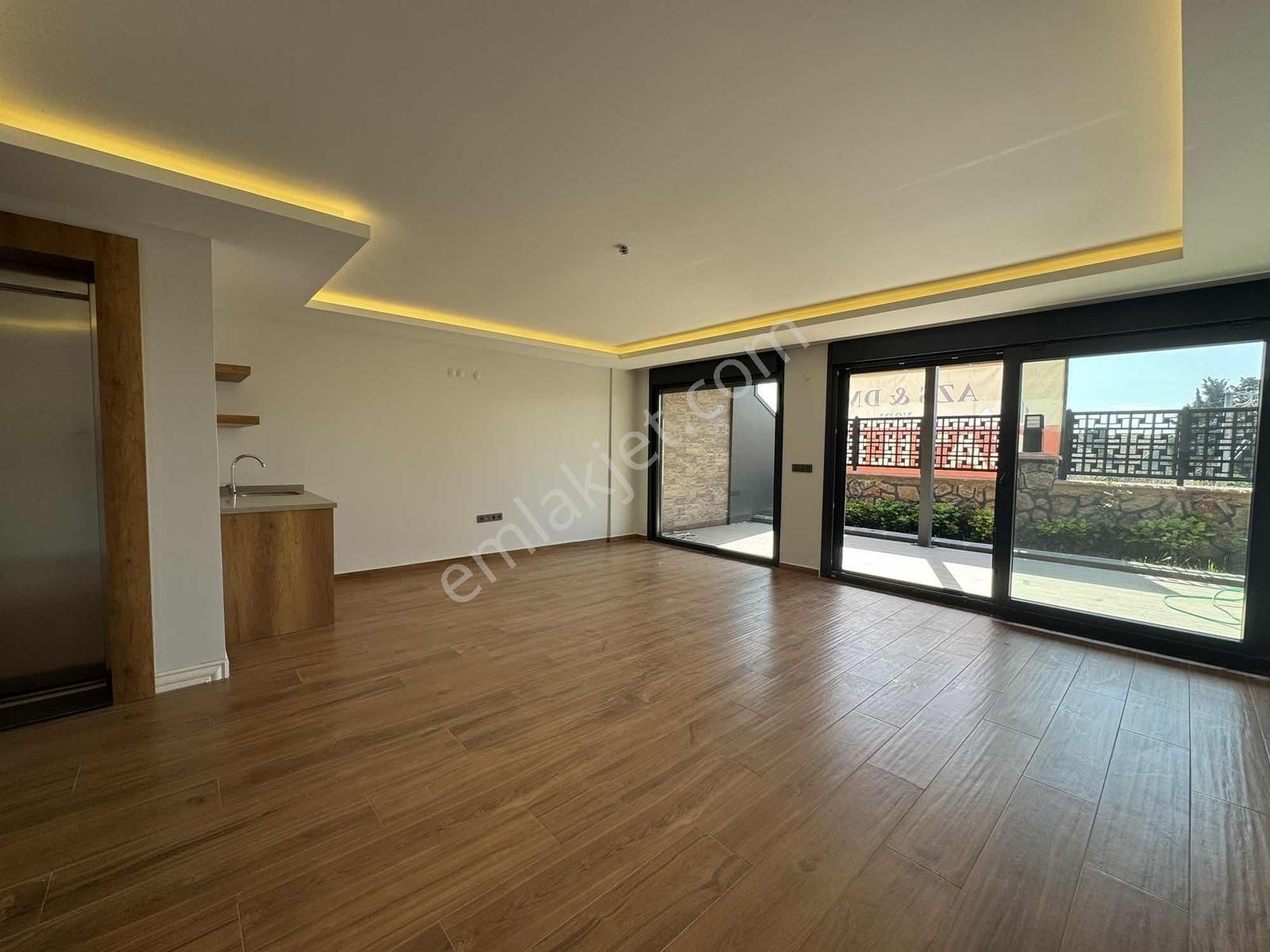 Bayramoğlu Yelkenkayada 5+2 445m² Asansörlü Triplex Villa - Görsel 29