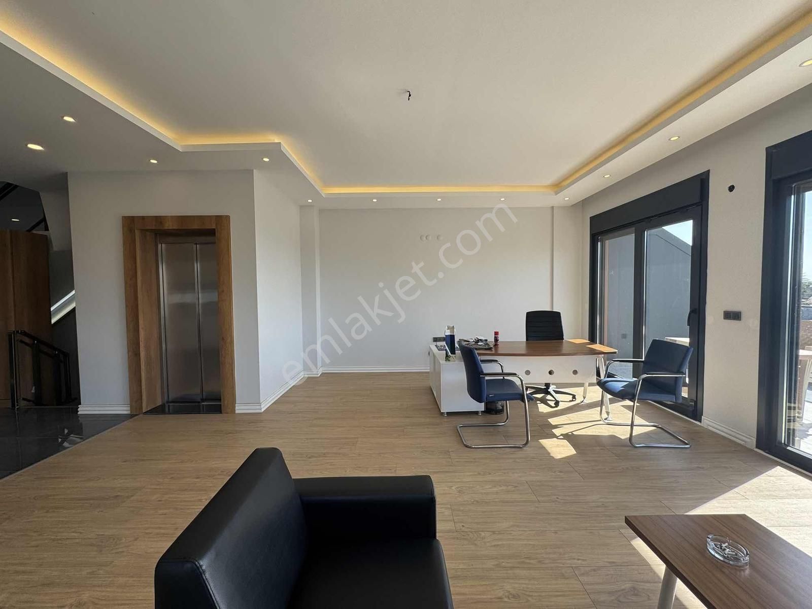 Bayramoğlu Yelkenkayada 5+2 445m² Asansörlü Triplex Villa - Görsel 17