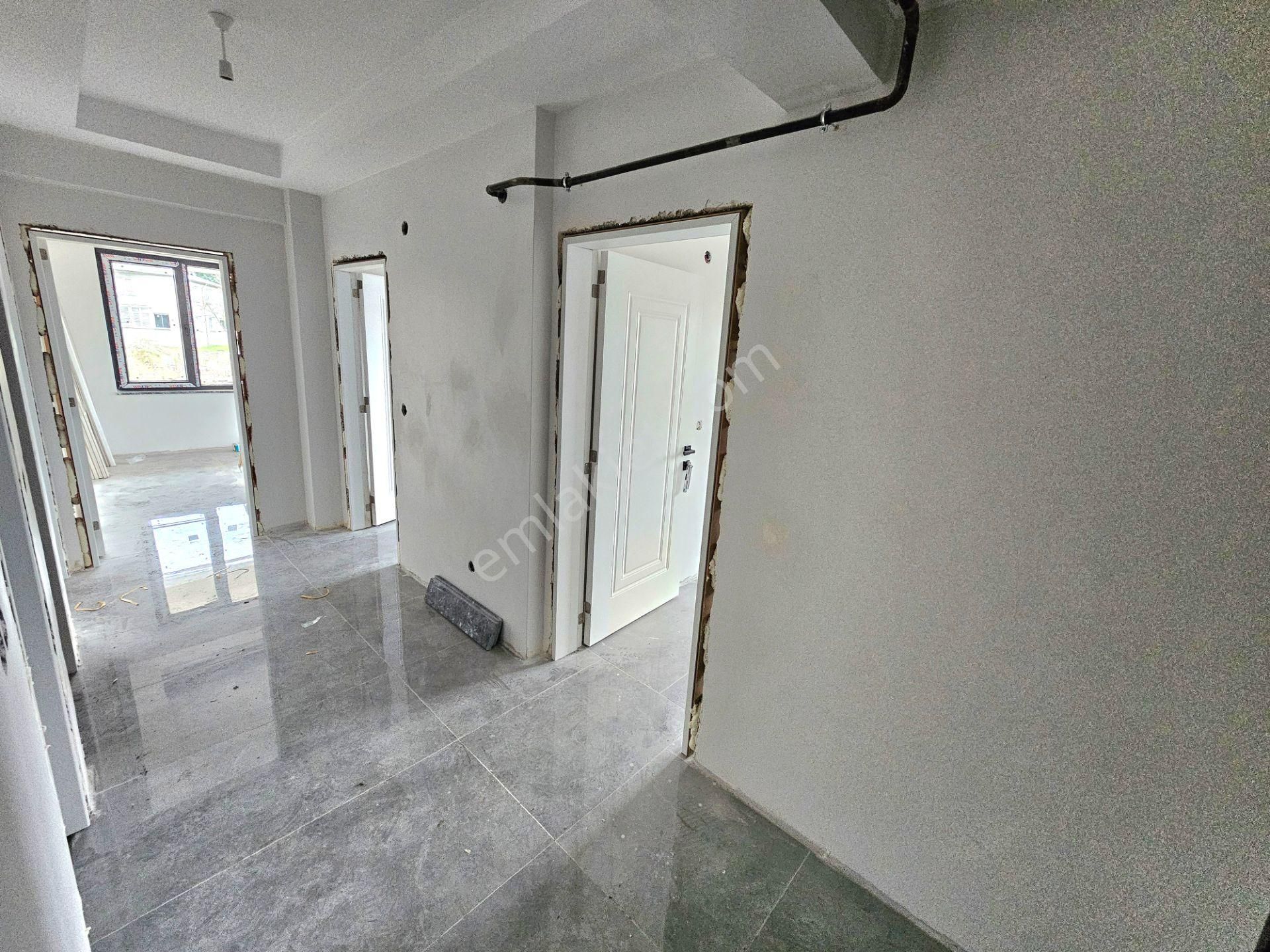 Hak Emlaktan Derelitütüncü Mahallesinde Satılık 2+1 Fırsat Daire - Görsel 8