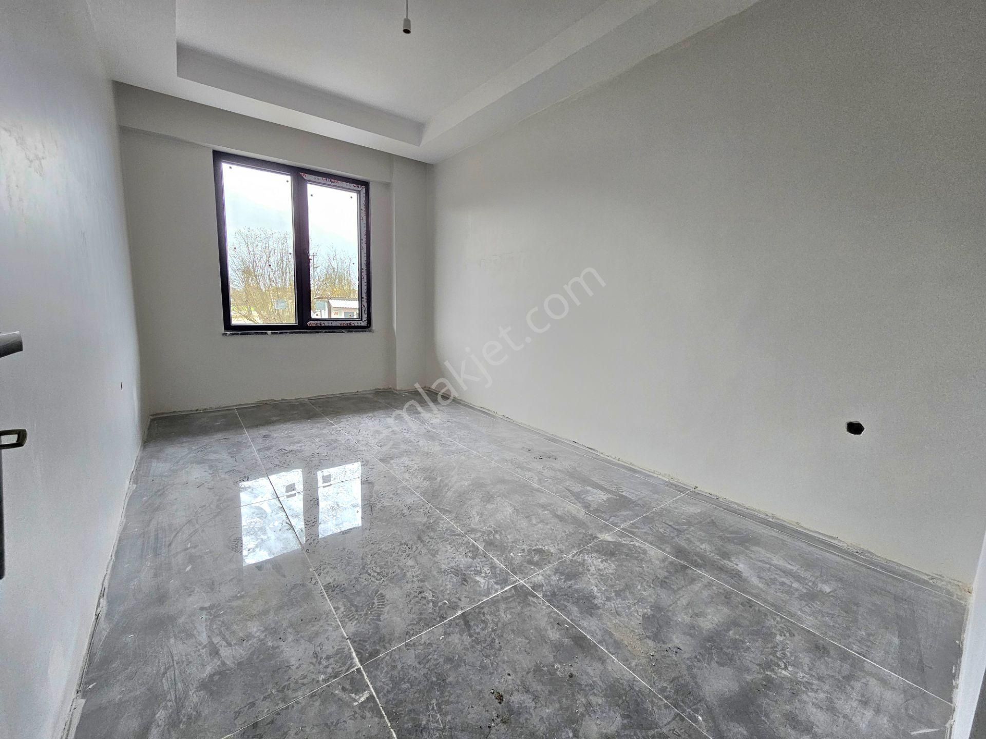 Hak Emlaktan Derelitütüncü Mahallesinde Satılık 2+1 Fırsat Daire - Görsel 7