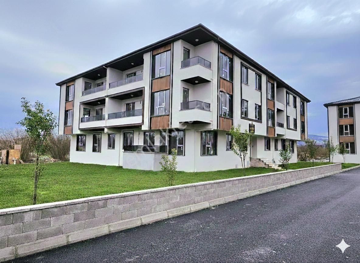 Hak Emlaktan Derelitütüncü Mahallesinde Satılık 2+1 Fırsat Daire - Görsel 10